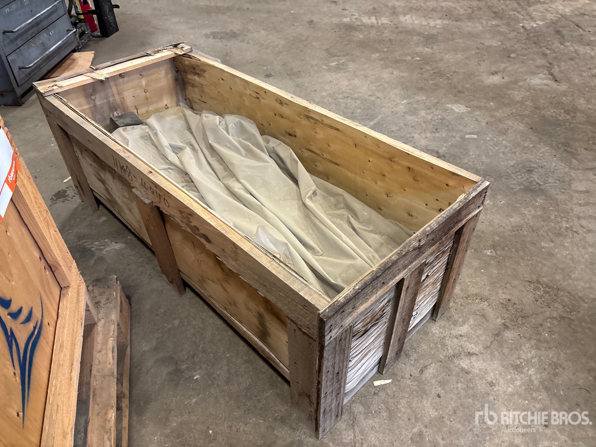 General Appearance with Foto, angolo anteriore sinistro