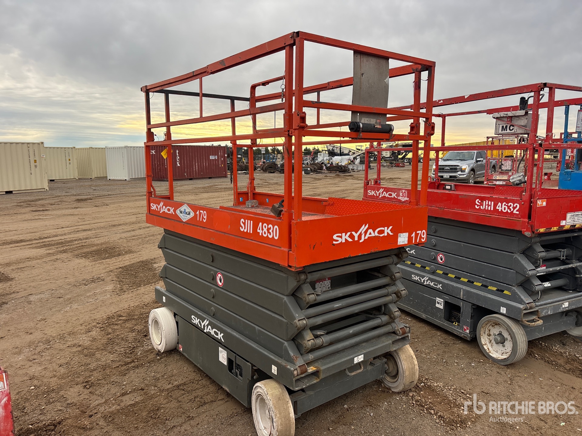 General Appearance with Imagen: esquina trasera izquierda