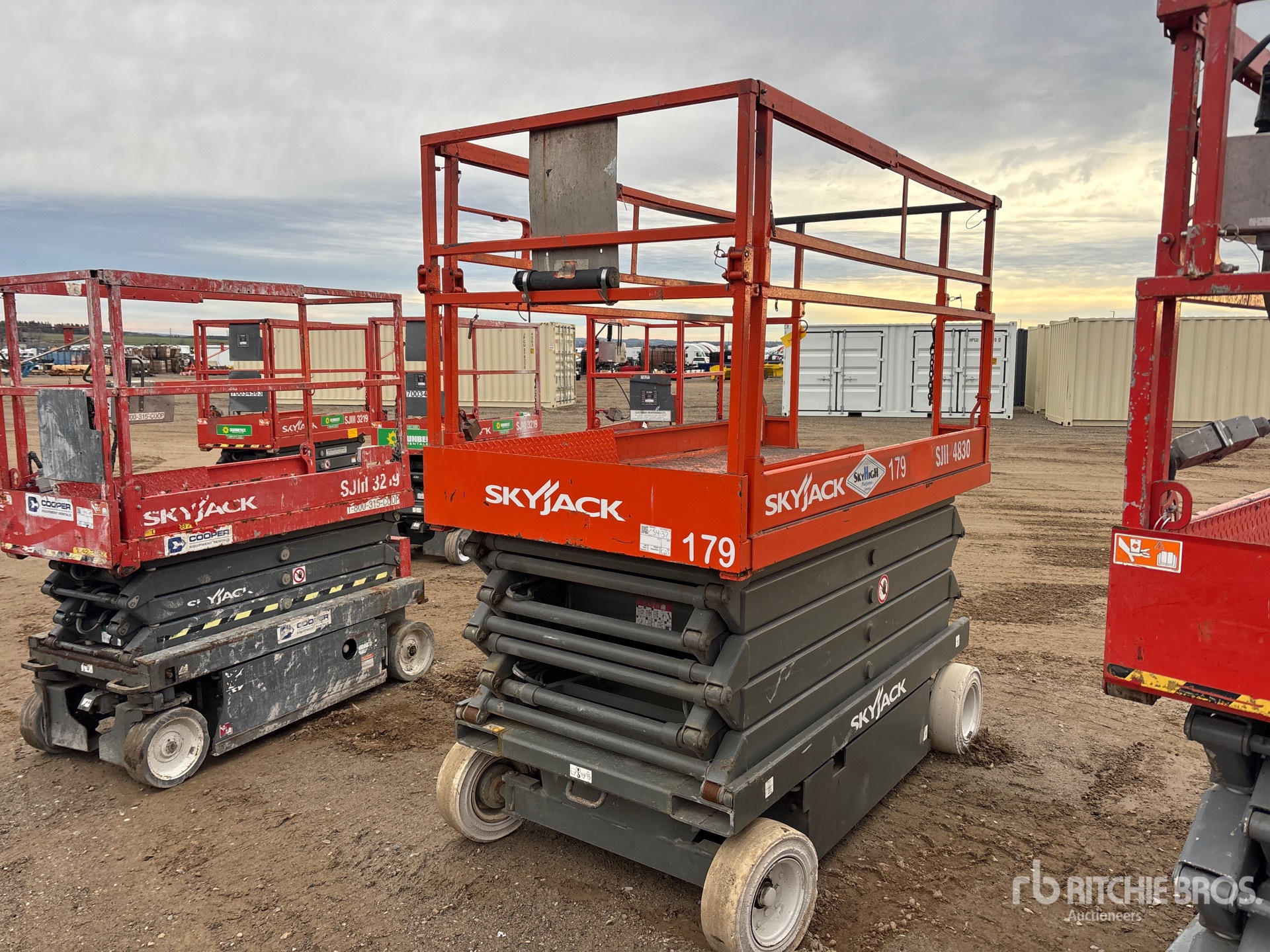 General Appearance with Imagen: esquina trasera derecha