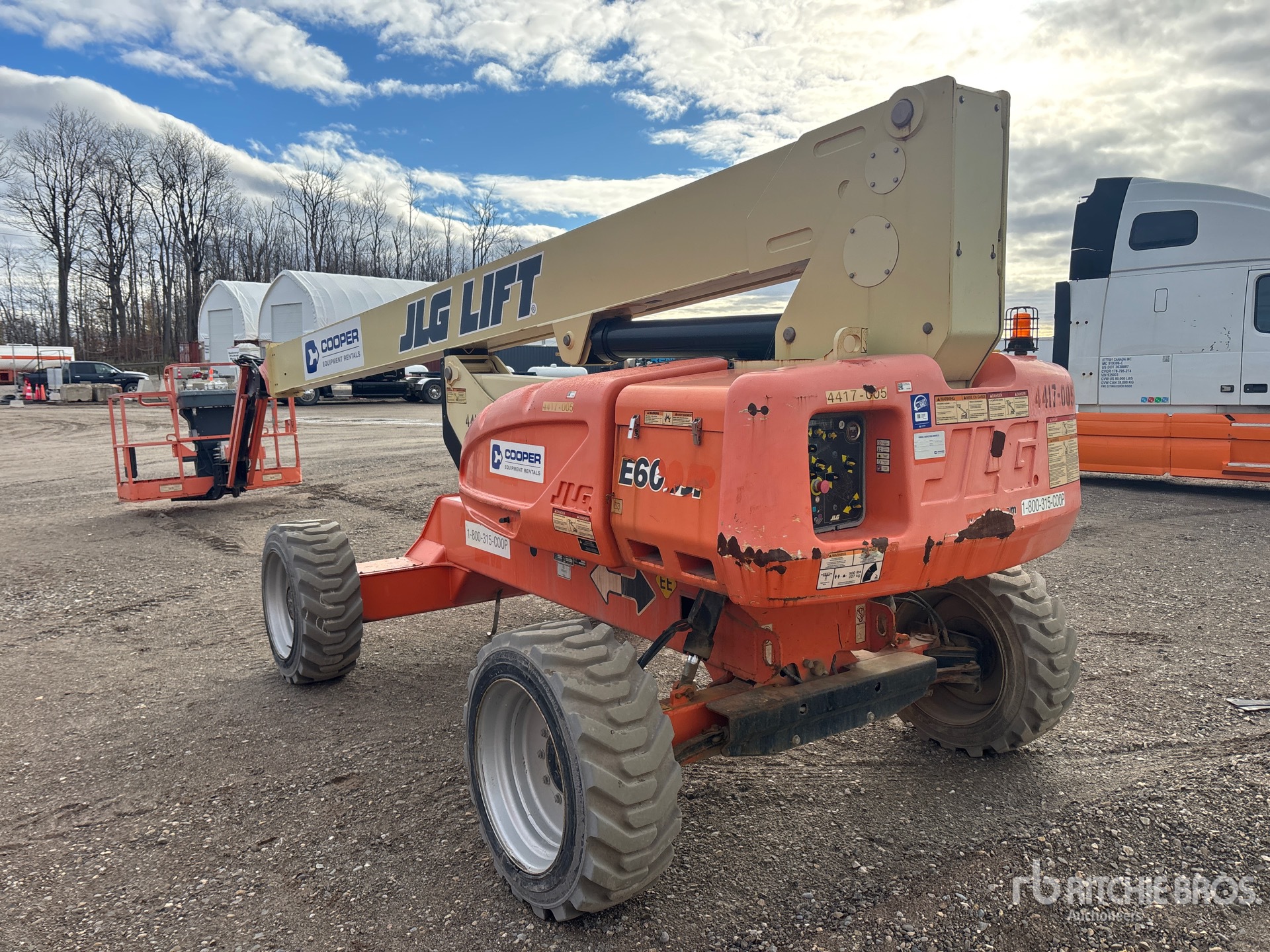 General Appearance with Imagen: esquina trasera izquierda