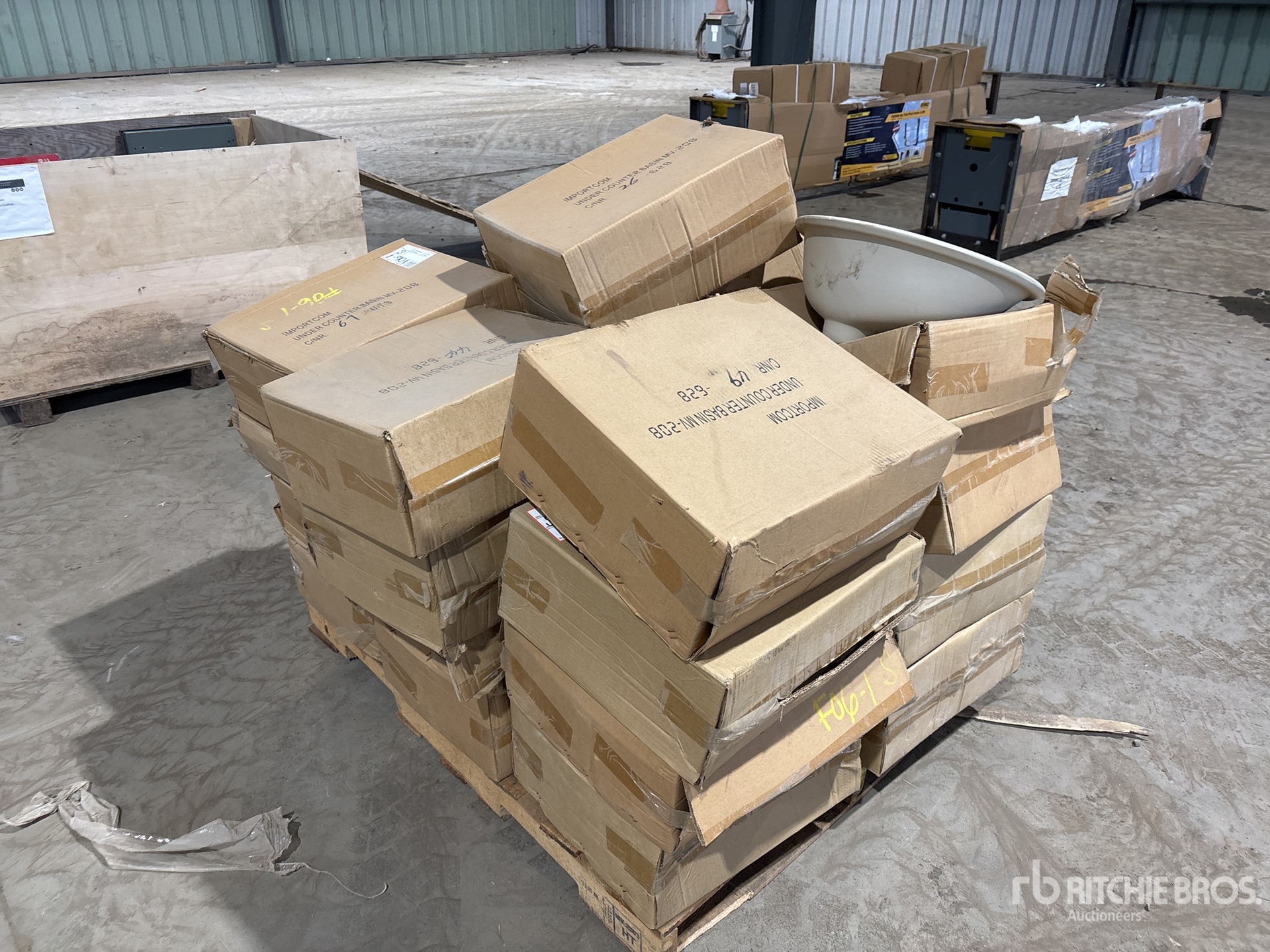 General Appearance with Bild, Ecke vorne rechts