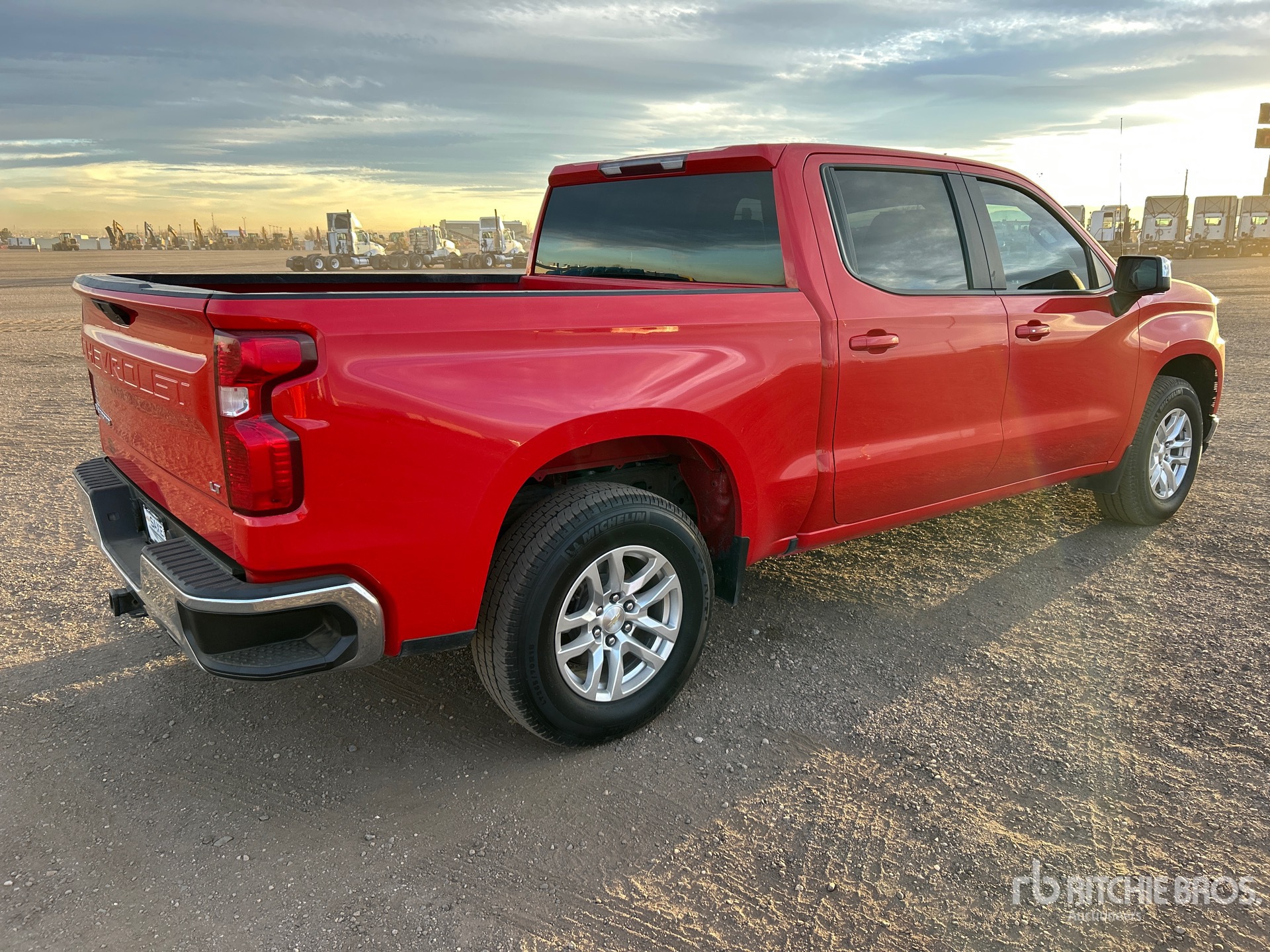 General Appearance with Picture, Right Rear Corner