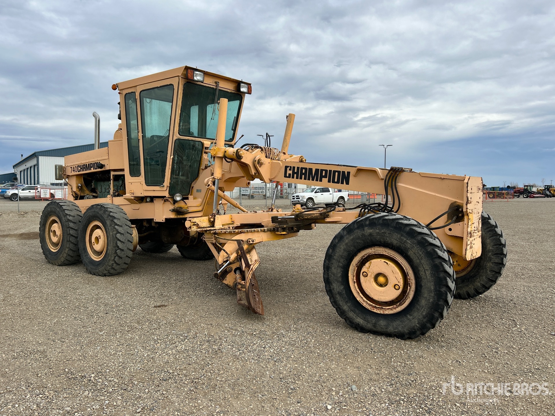 General Appearance with Picture, Right Front Corner