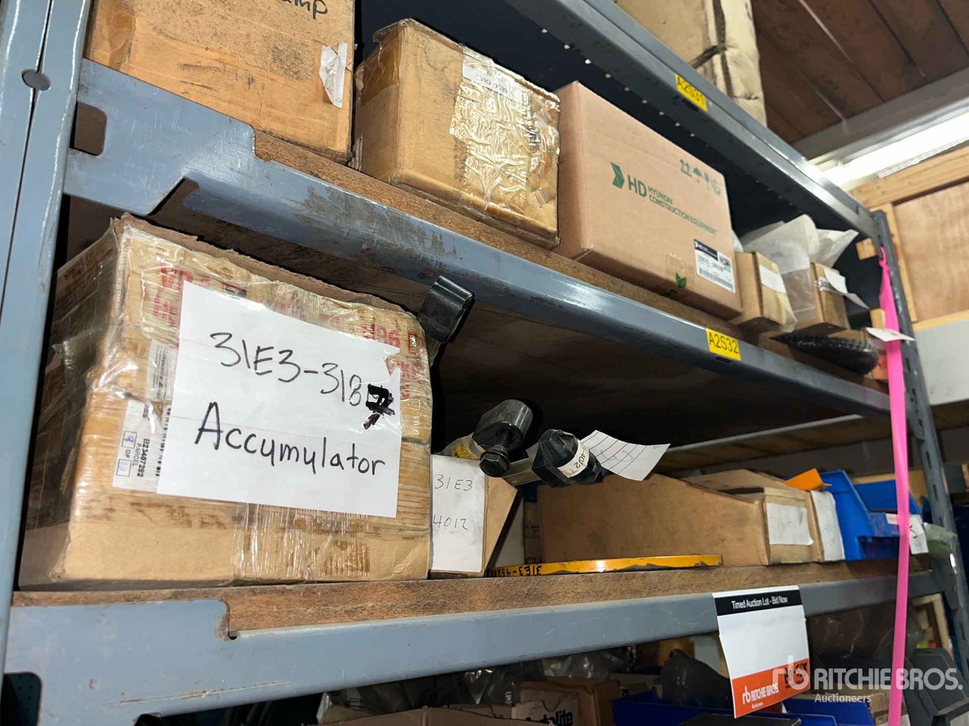 General Appearance with Foto, angolo anteriore sinistro