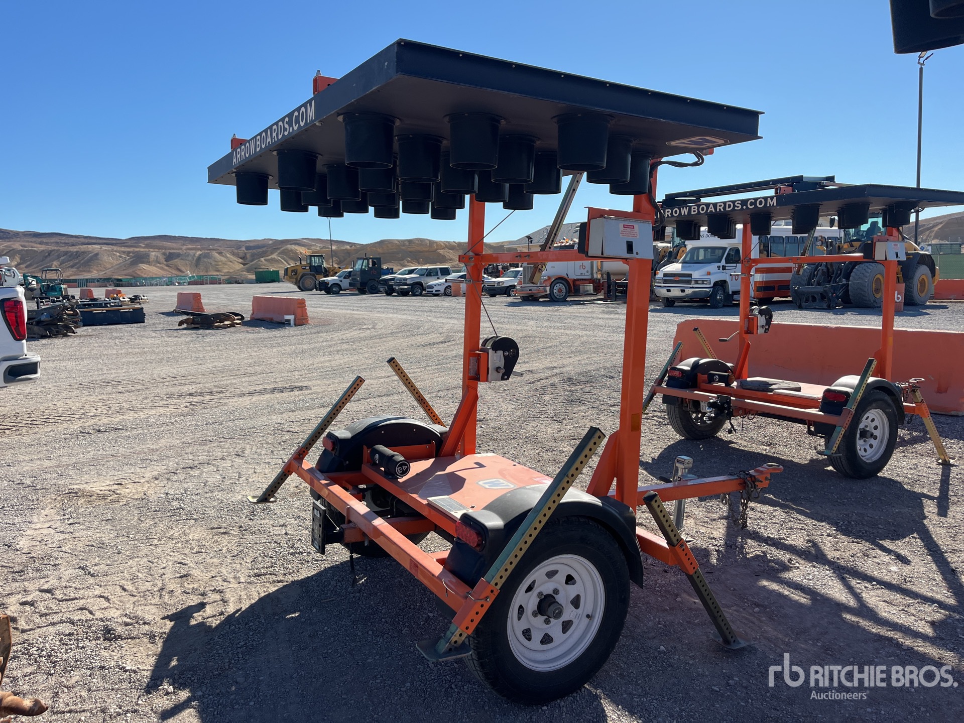 Aspect général with Image, coin arrière droit