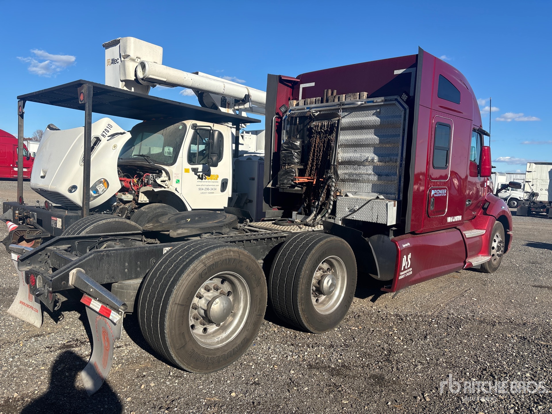 General Appearance with Bild, Ecke hinten rechts