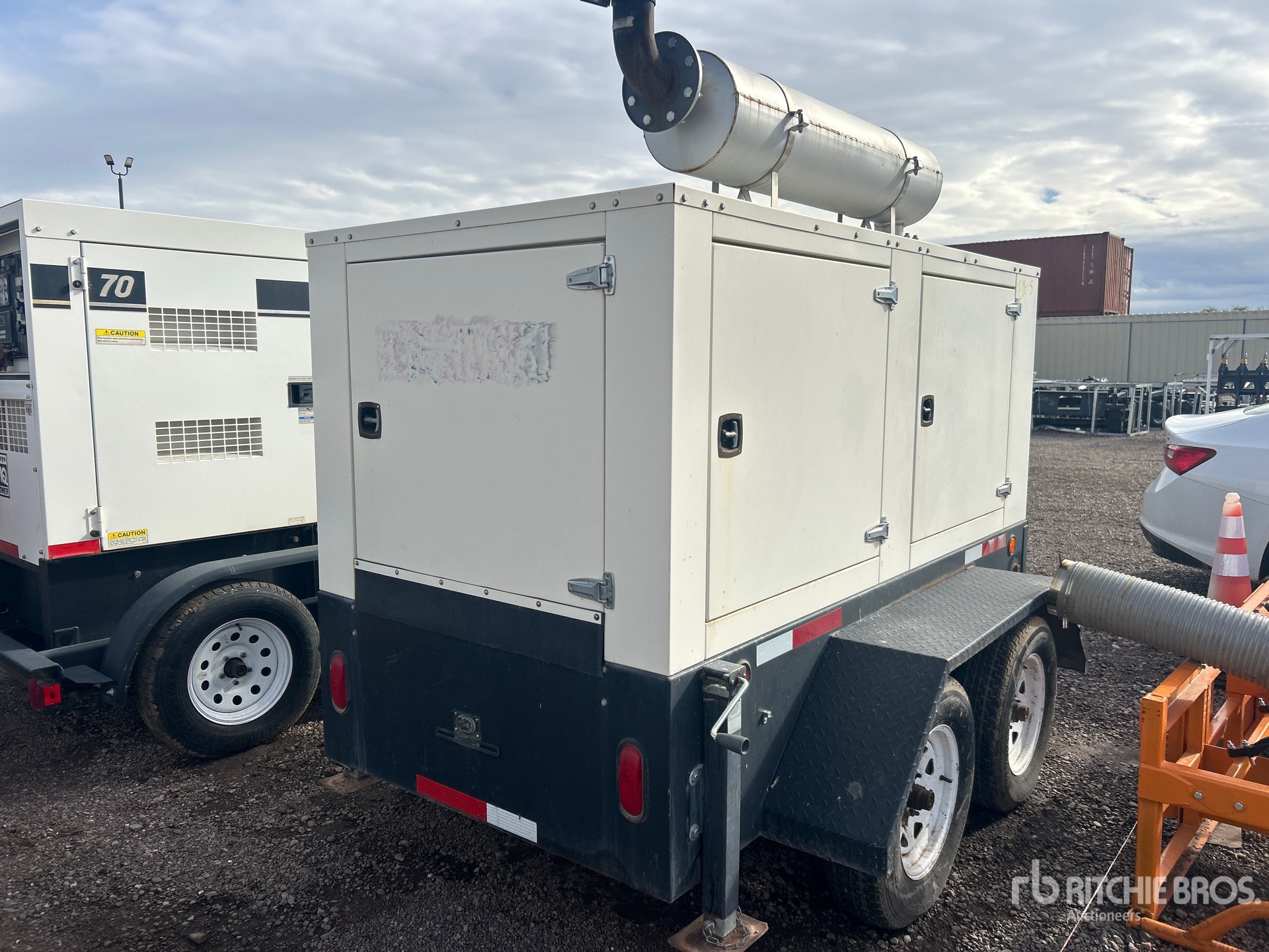 General Appearance with Imagen: esquina trasera derecha