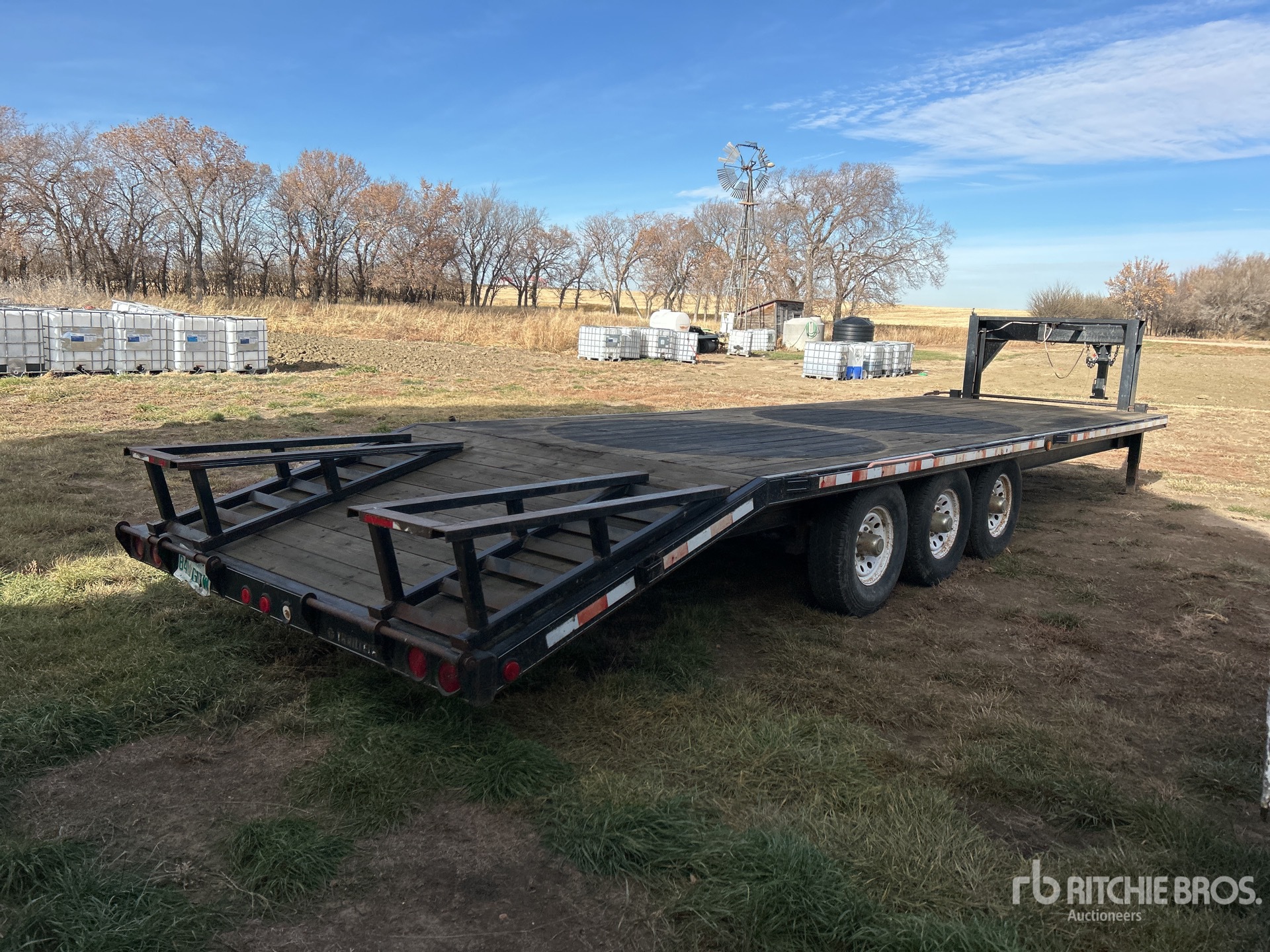 General Appearance with Bild, Ecke hinten rechts