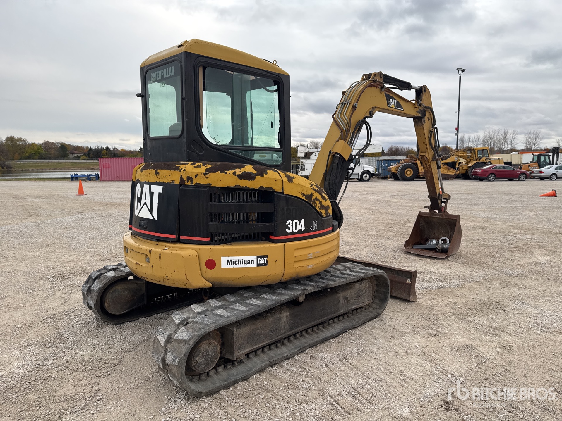 General Appearance with Imagen: esquina trasera derecha