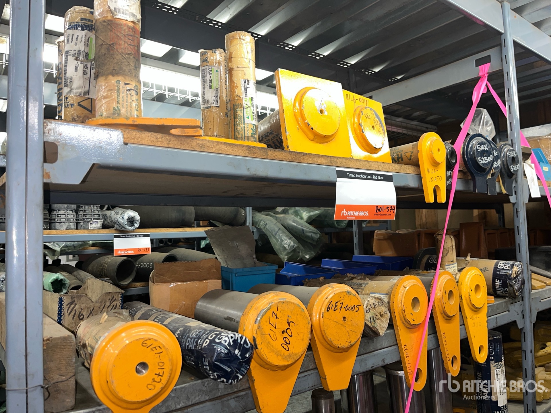 General Appearance with Foto, angolo anteriore sinistro