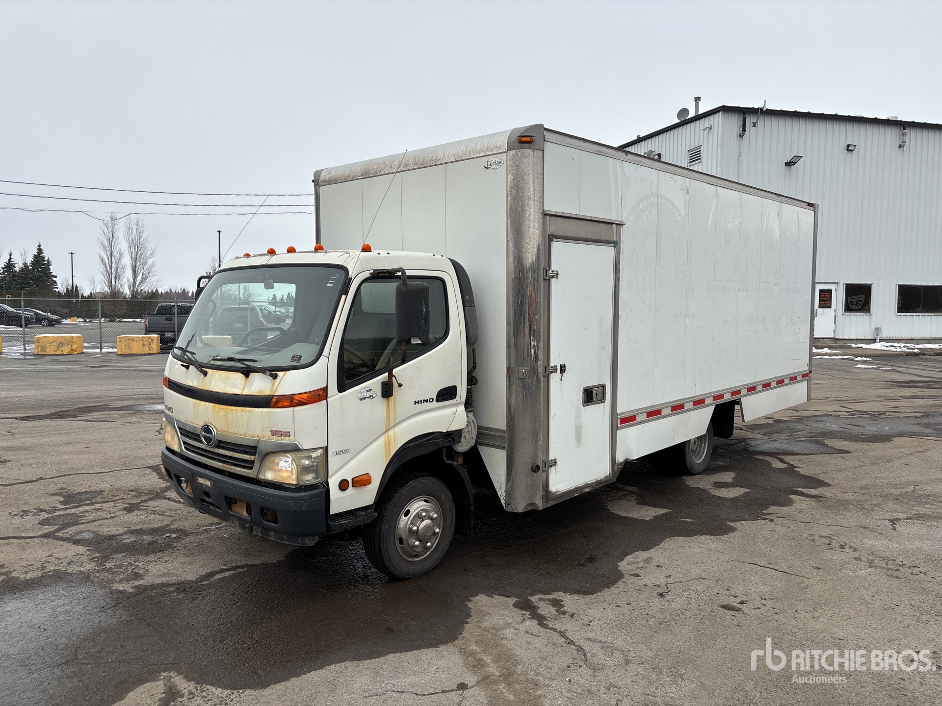 General Appearance with Featured Photo