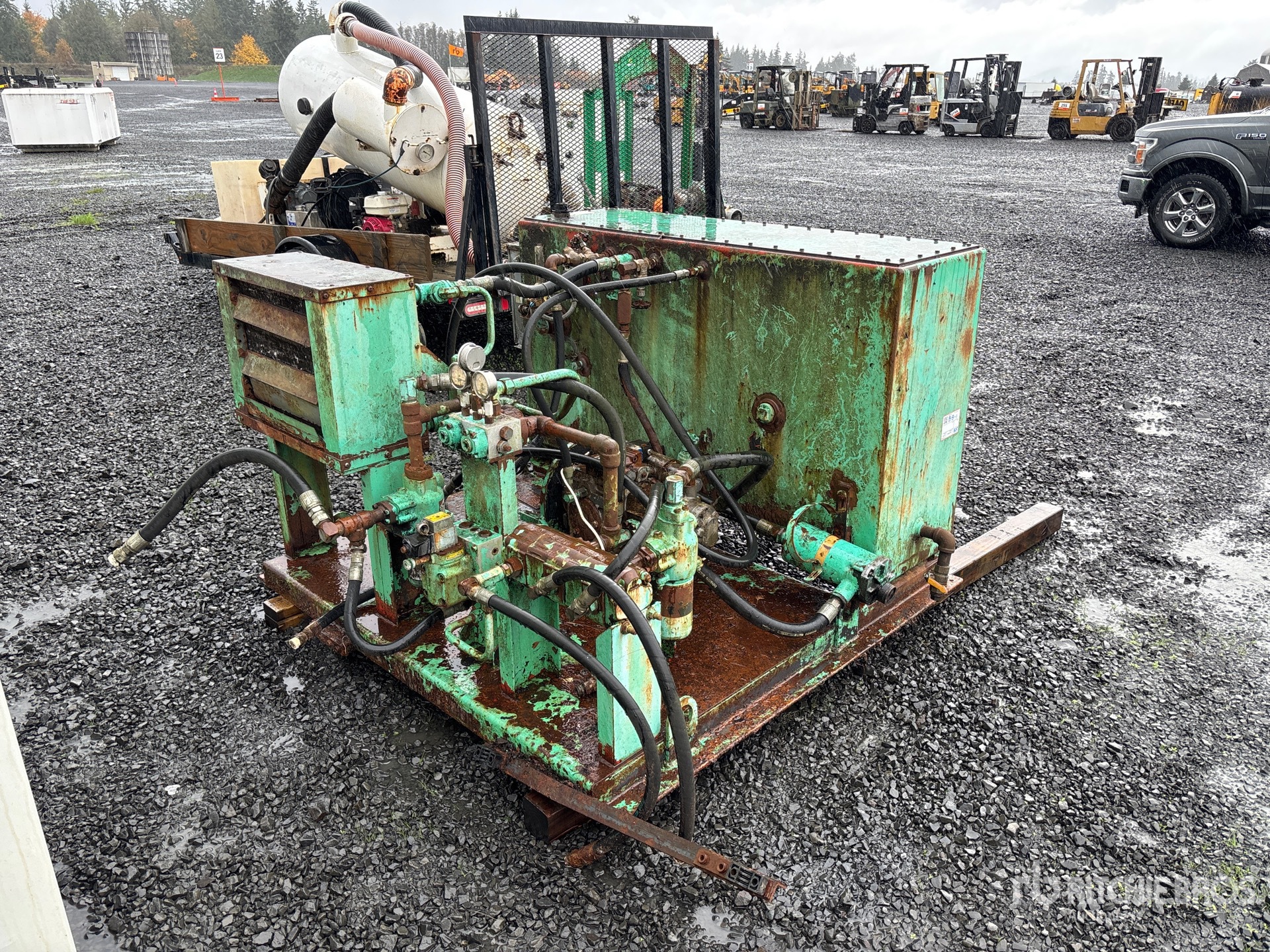 General Appearance with Picture, Left Front Corner