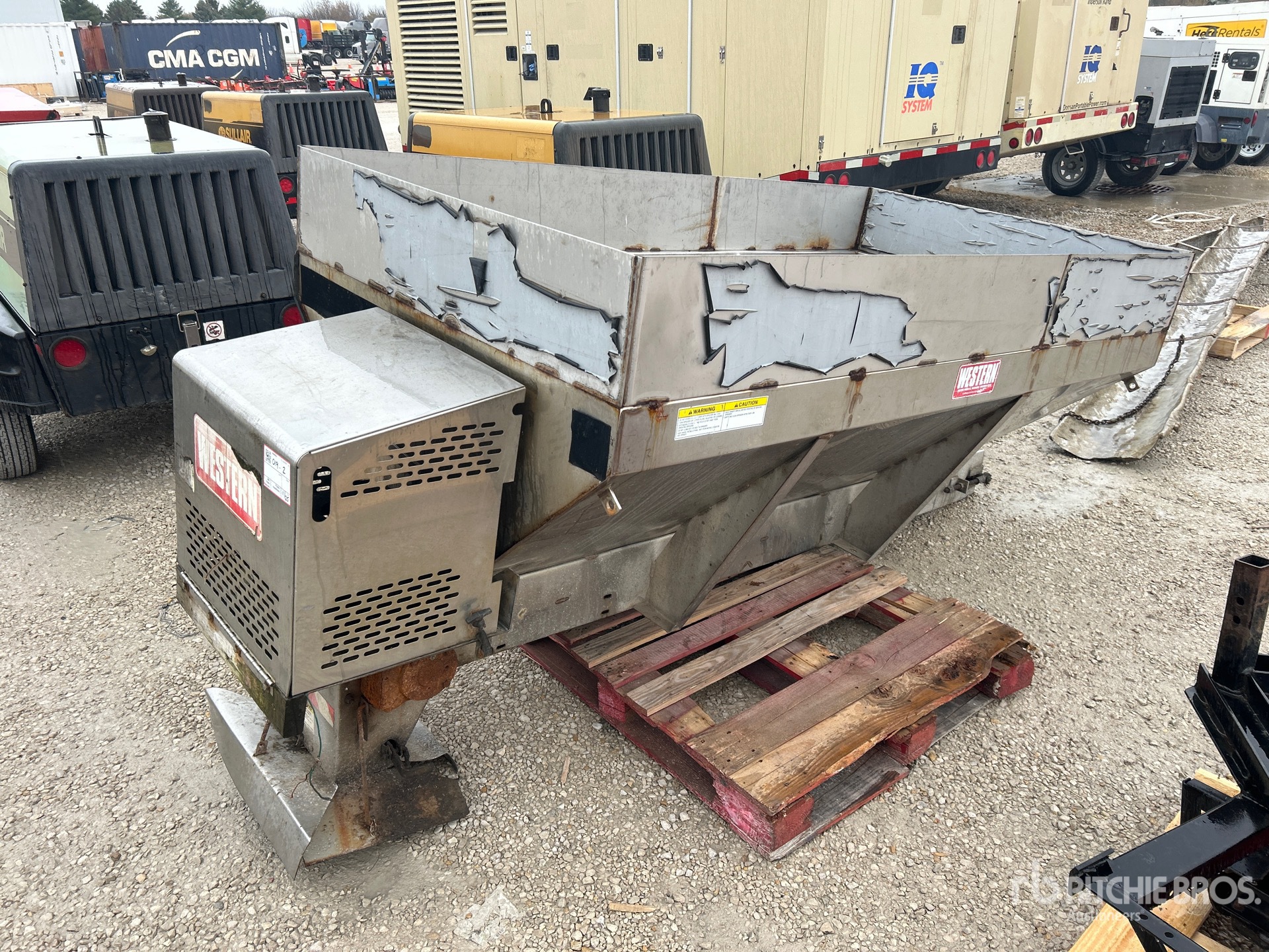 General Appearance with Featured Photo