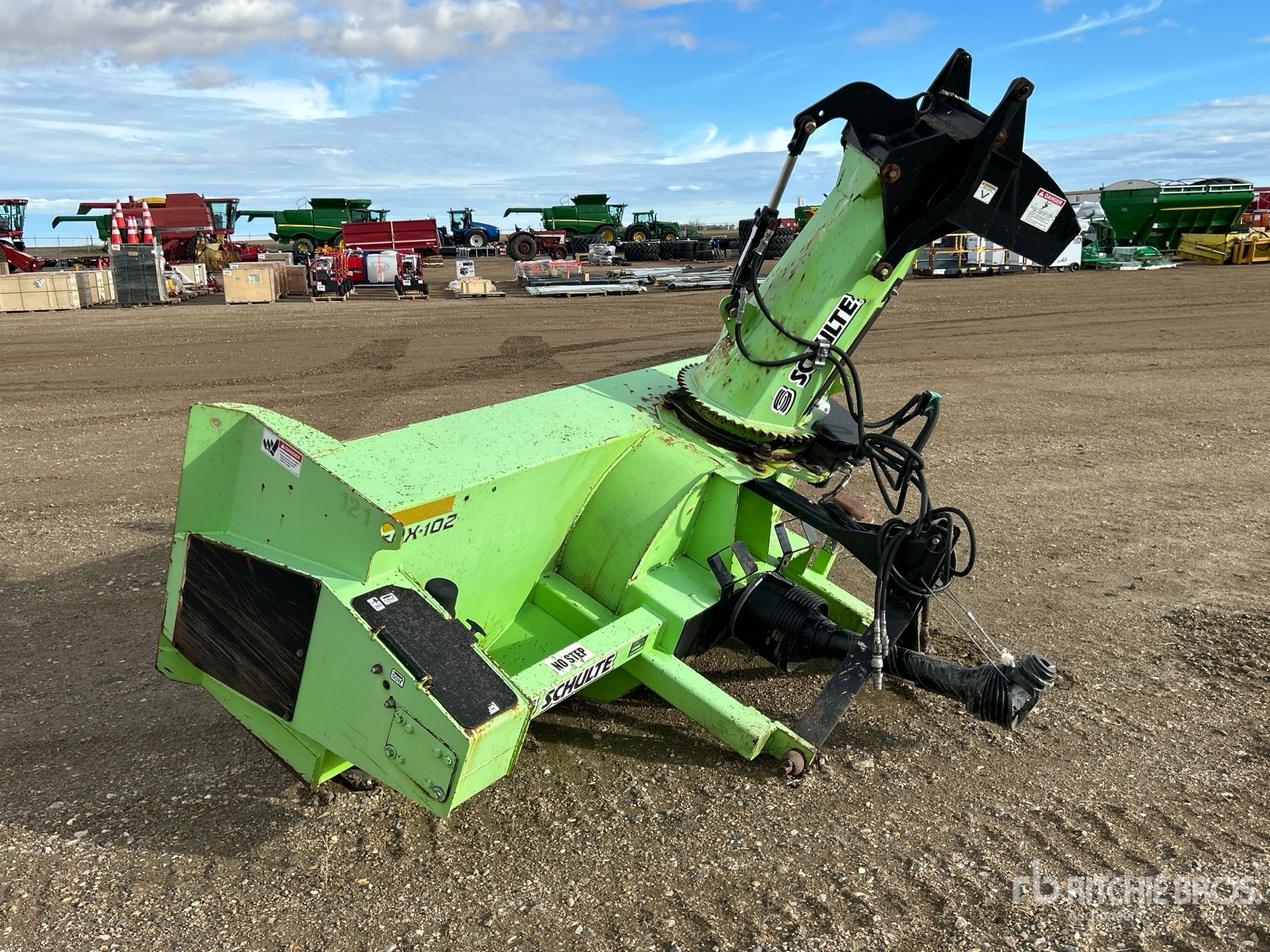 General Appearance with Foto, angolo posteriore sinistro