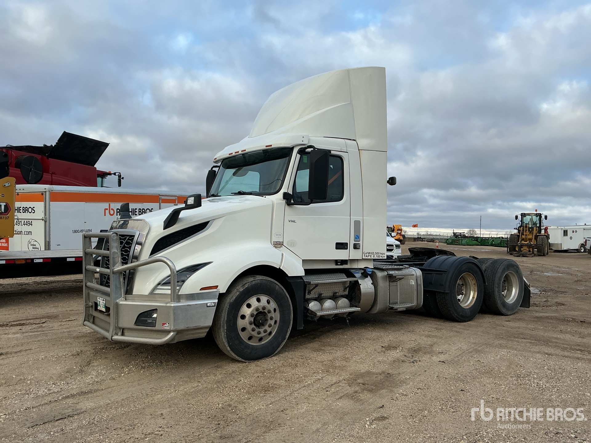 General Appearance with Bild, Ecke vorne links