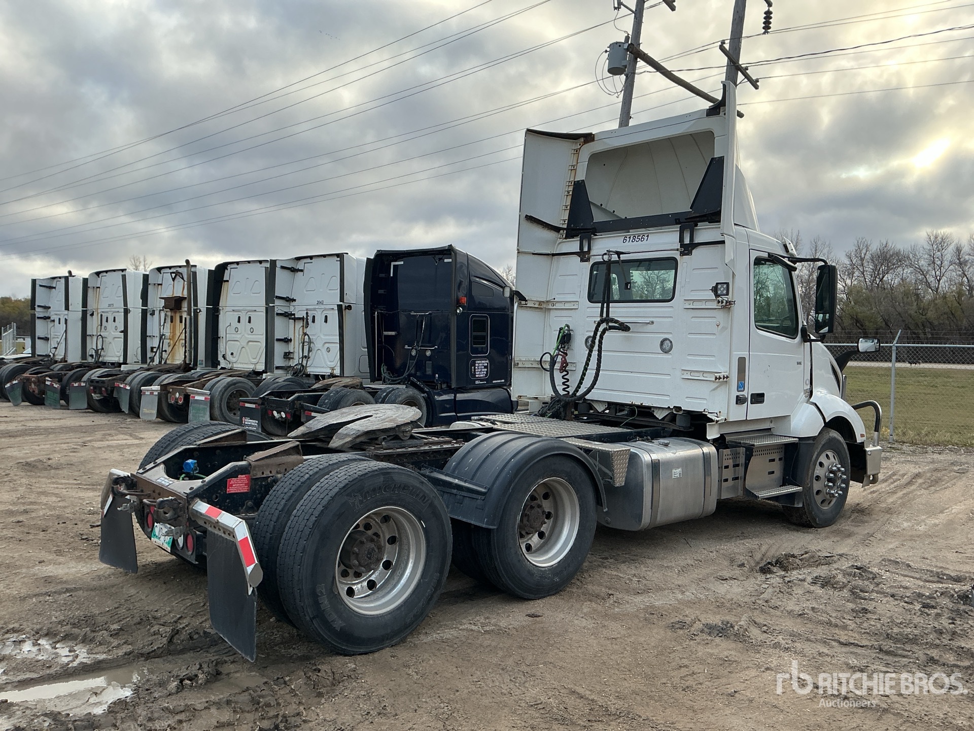 General Appearance with Bild, Ecke hinten rechts