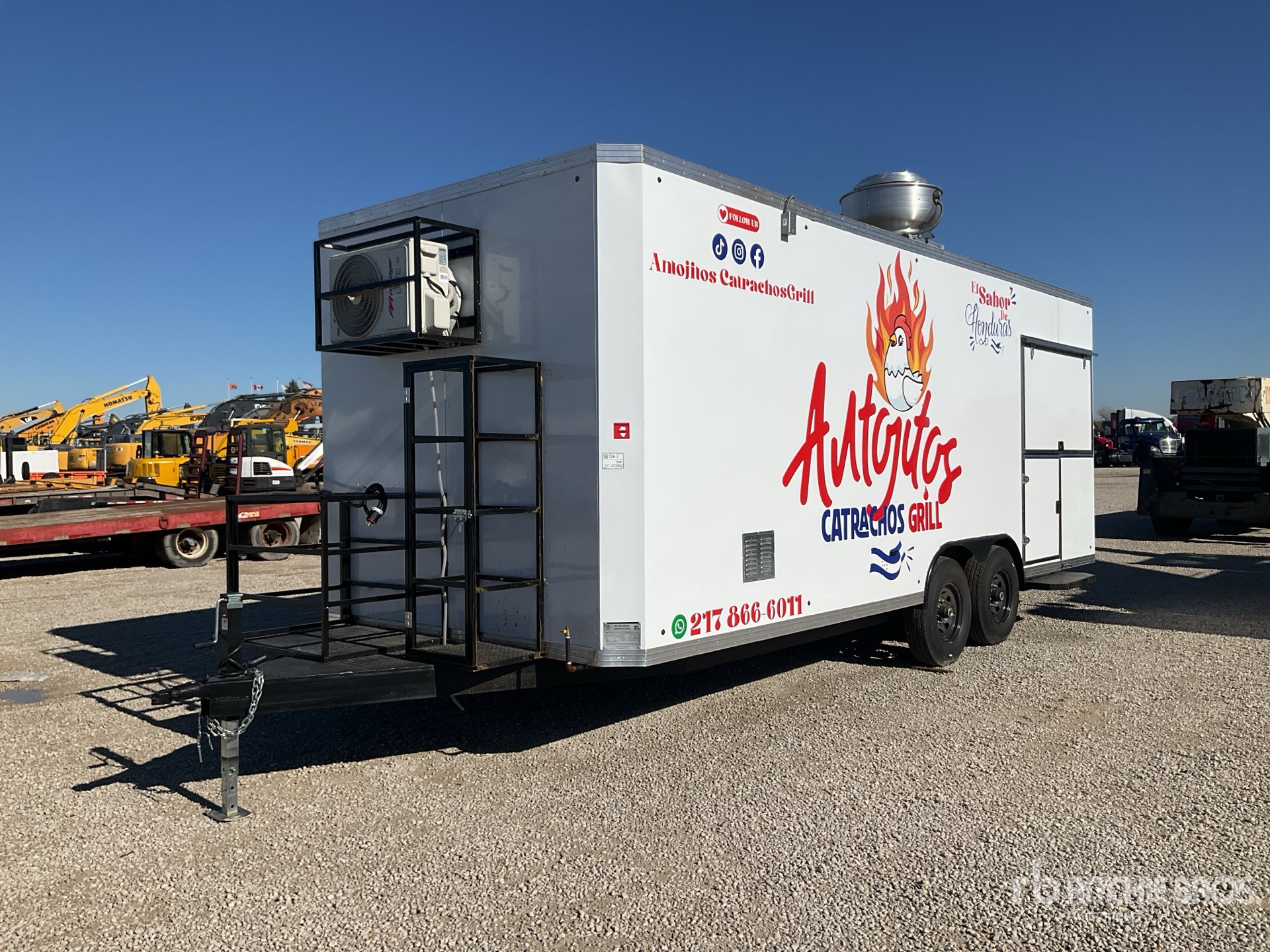 General Appearance with Bild, Ecke vorne links