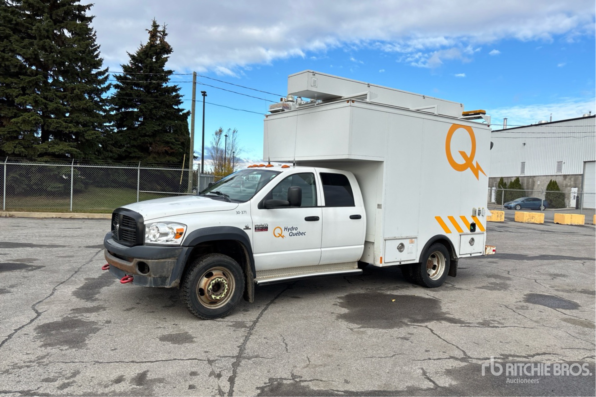 Aspect général with Image, coin avant gauche