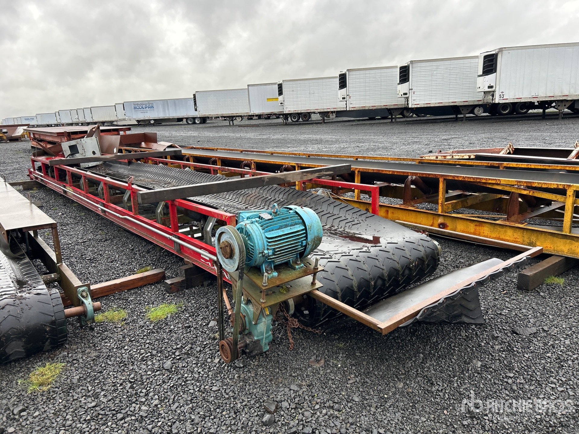 General Appearance with Featured Photo