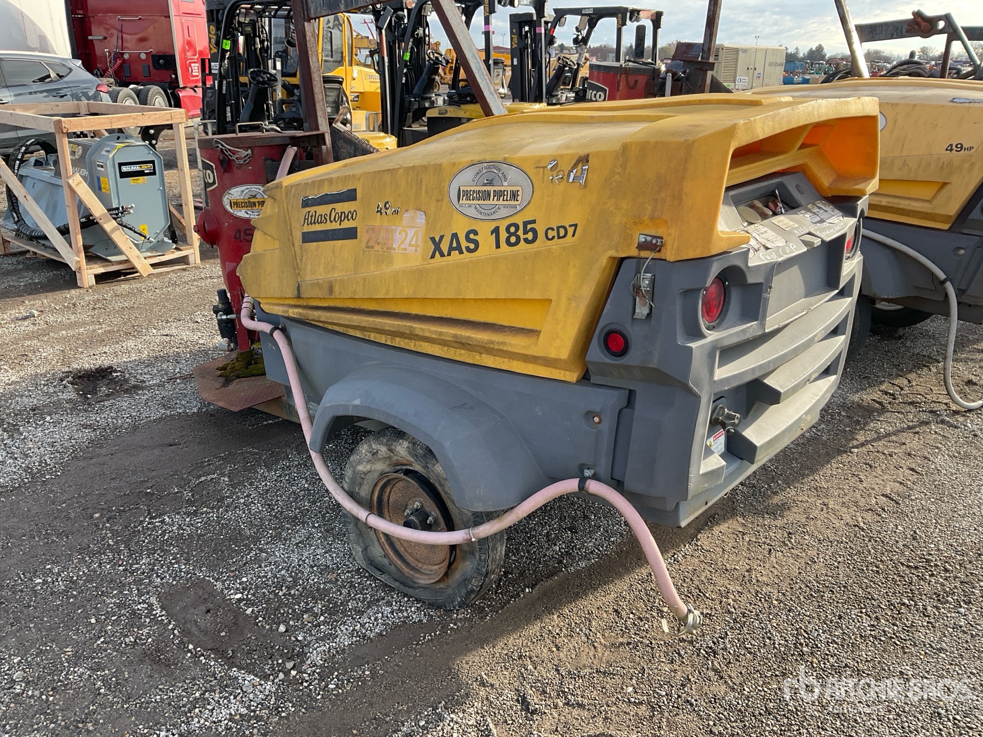 General Appearance with Bild, Ecke hinten links