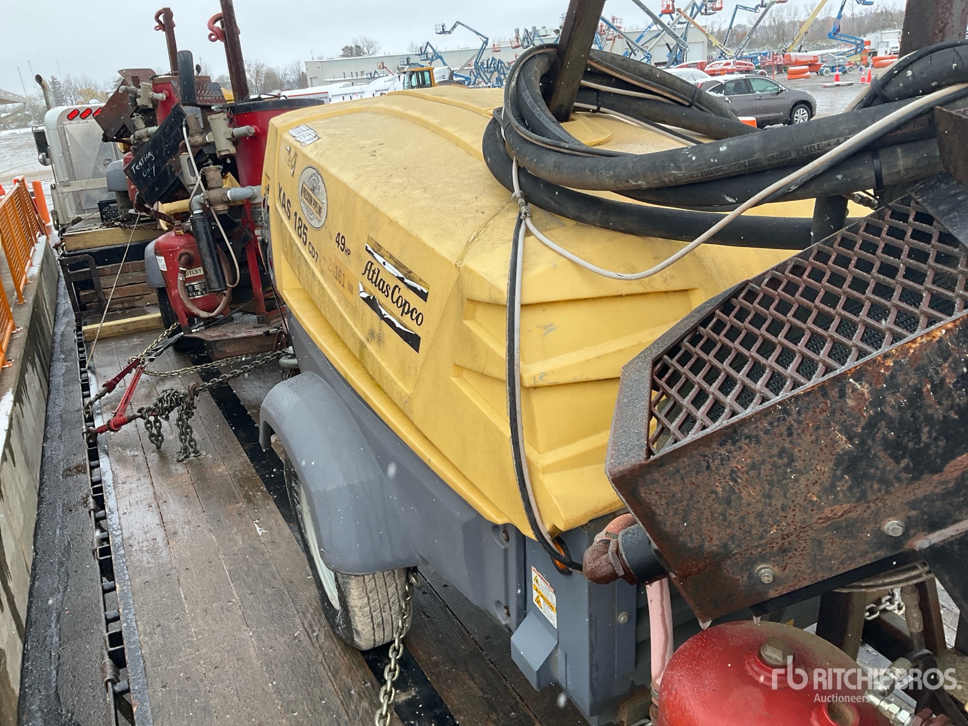 General Appearance with Featured Photo