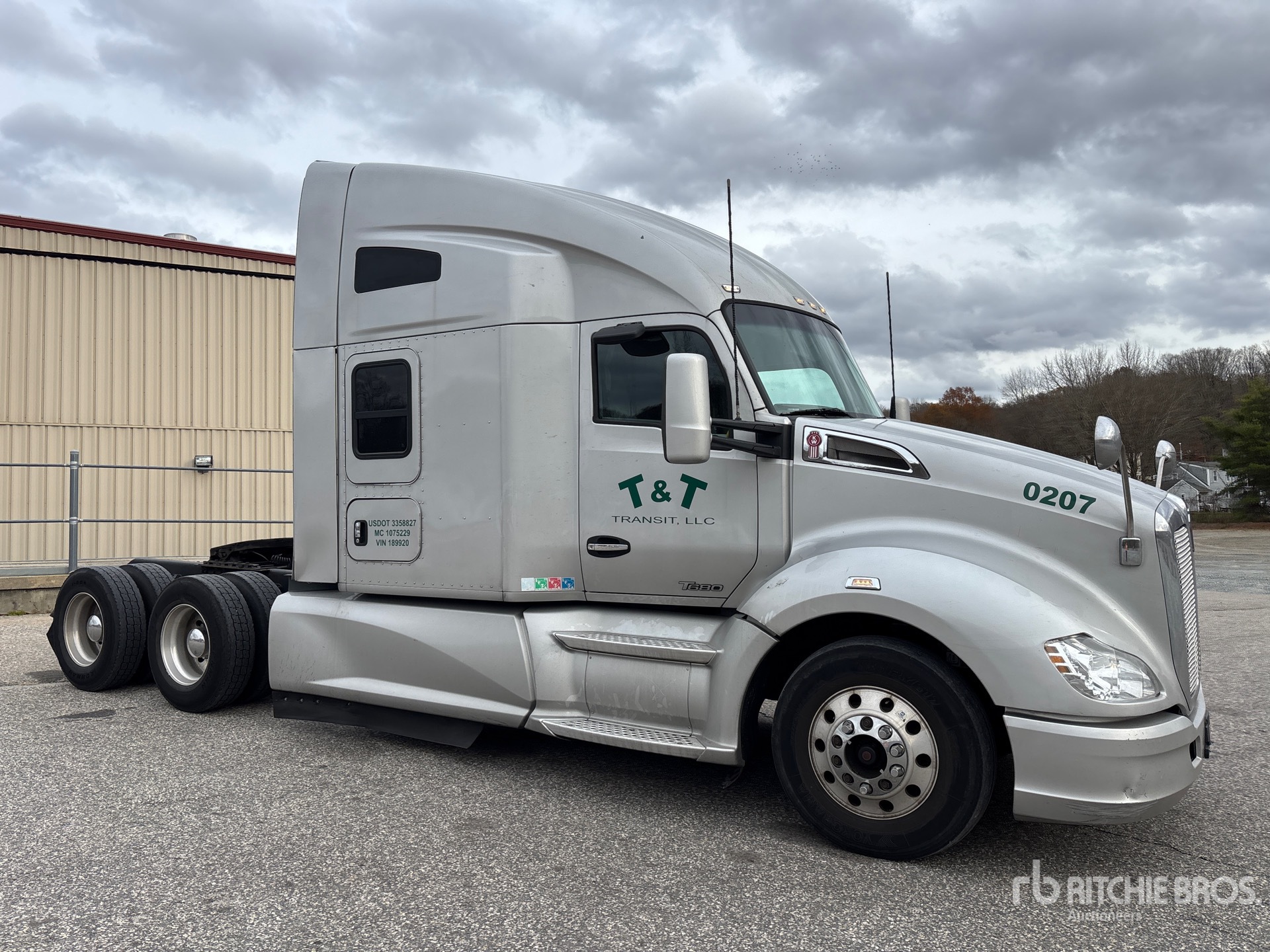 General Appearance with Foto, angolo anteriore destro