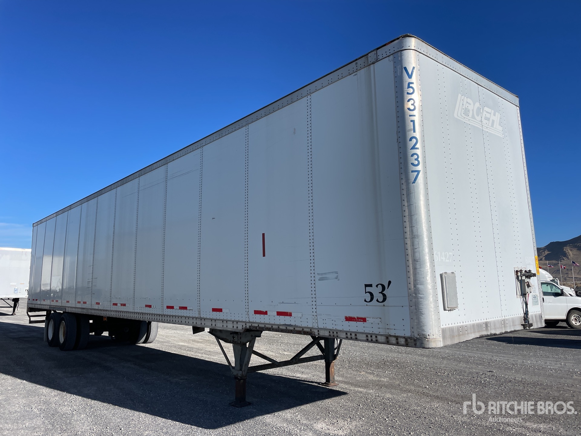 General Appearance with Bild, Ecke vorne rechts