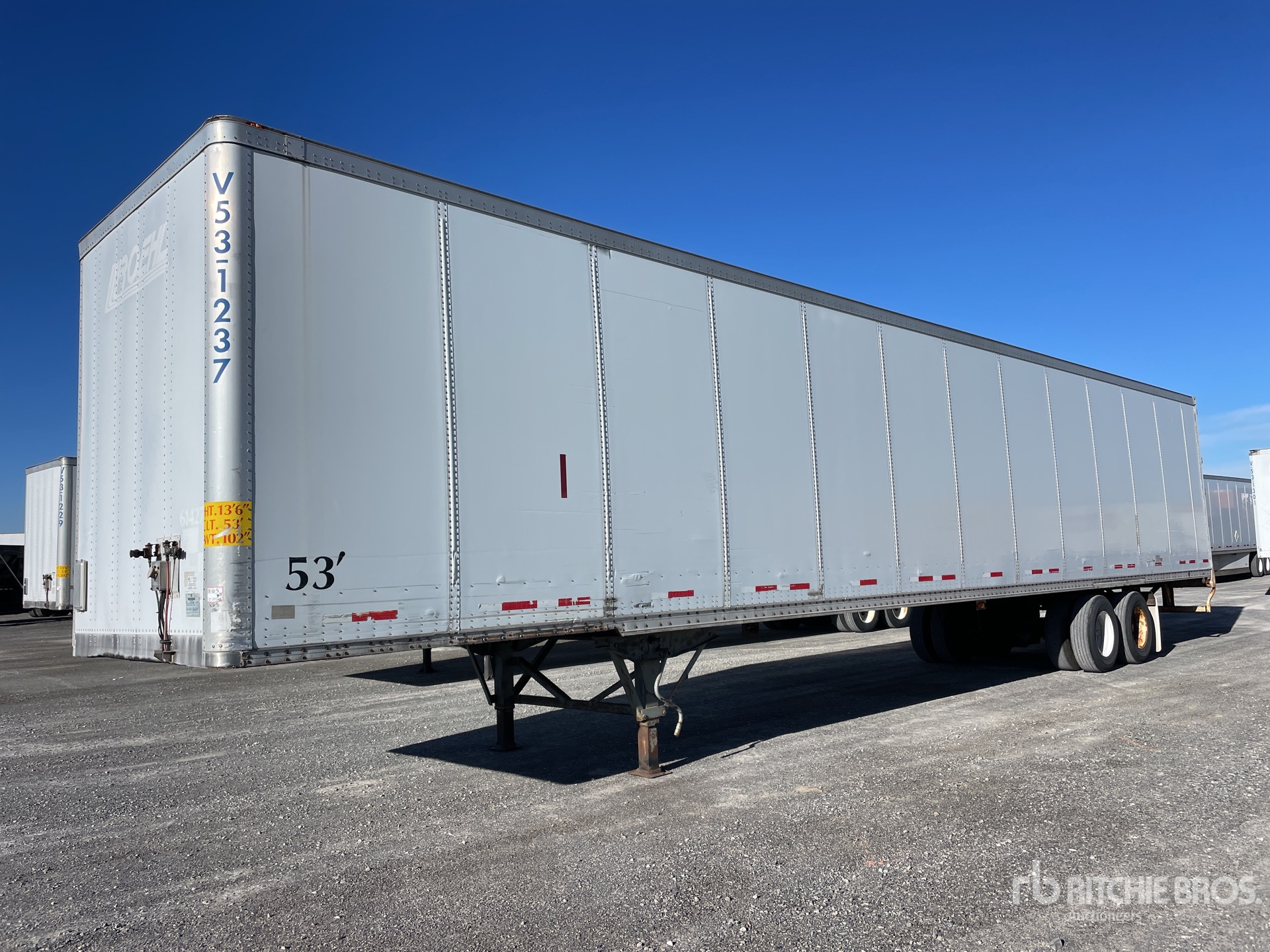 General Appearance with Bild, Ecke vorne links