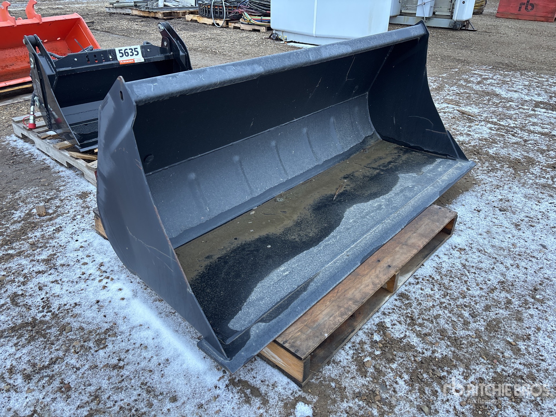 General Appearance with Image, coin avant droit