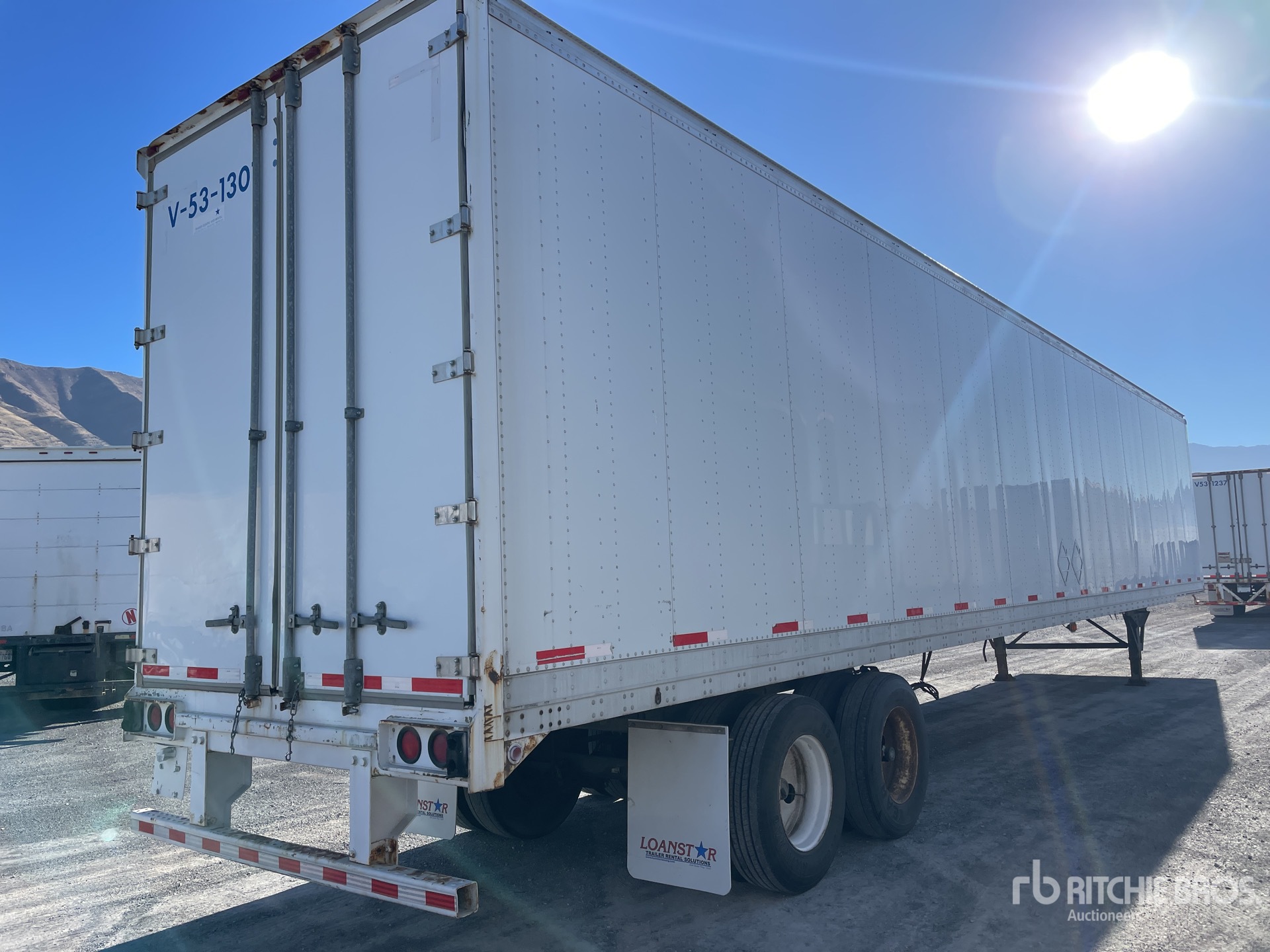 General Appearance with Bild, Ecke hinten rechts