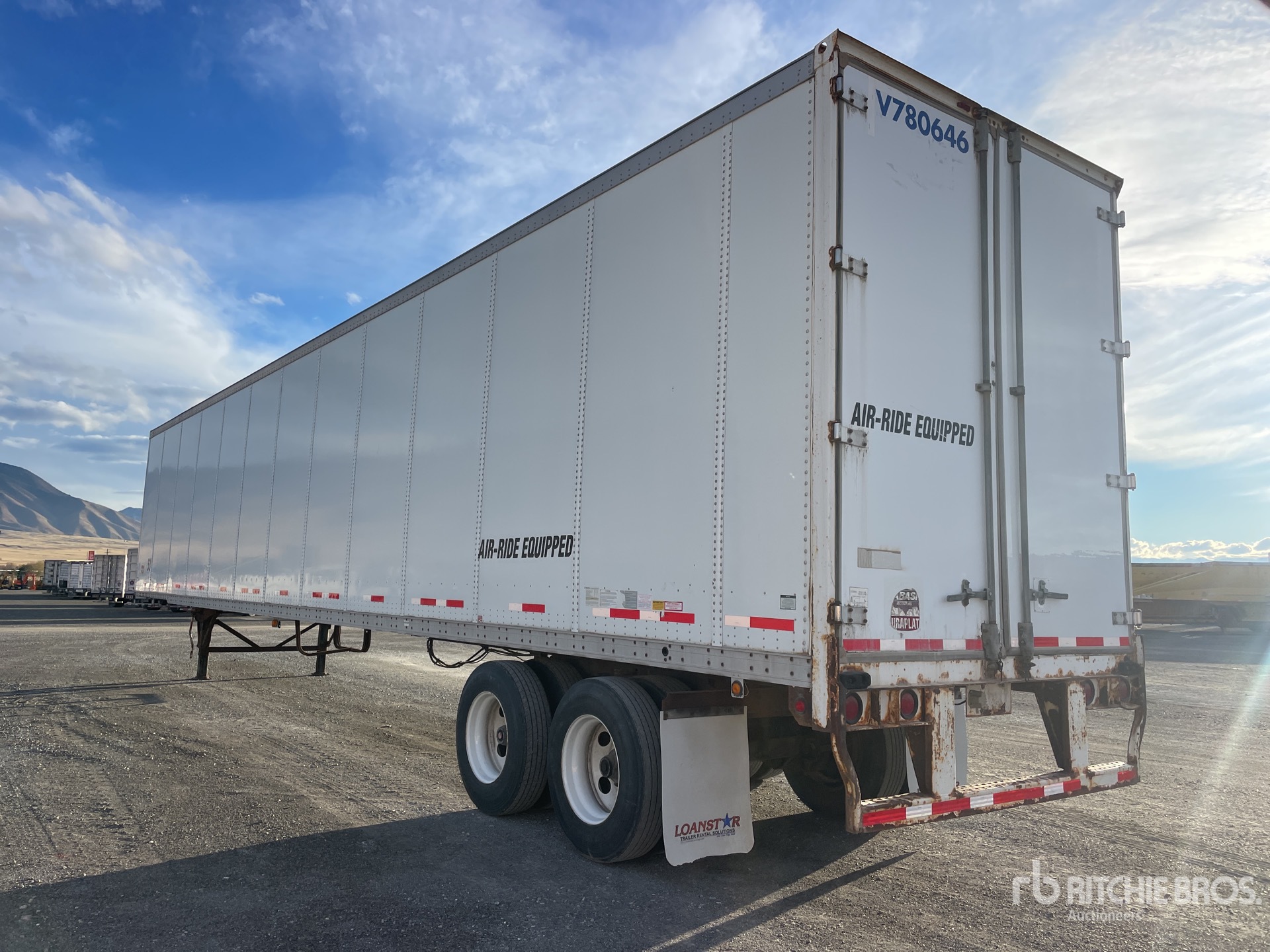 General Appearance with Foto, angolo posteriore sinistro