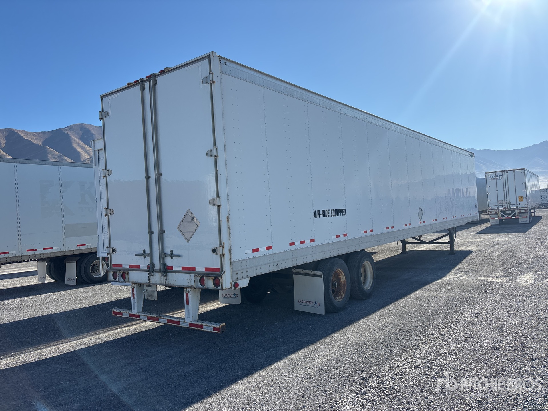 General Appearance with Bild, Ecke hinten rechts