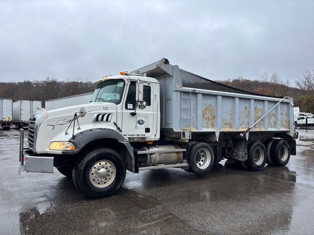 2009 Mack GU813 8x4 Tri/A Dump Truck