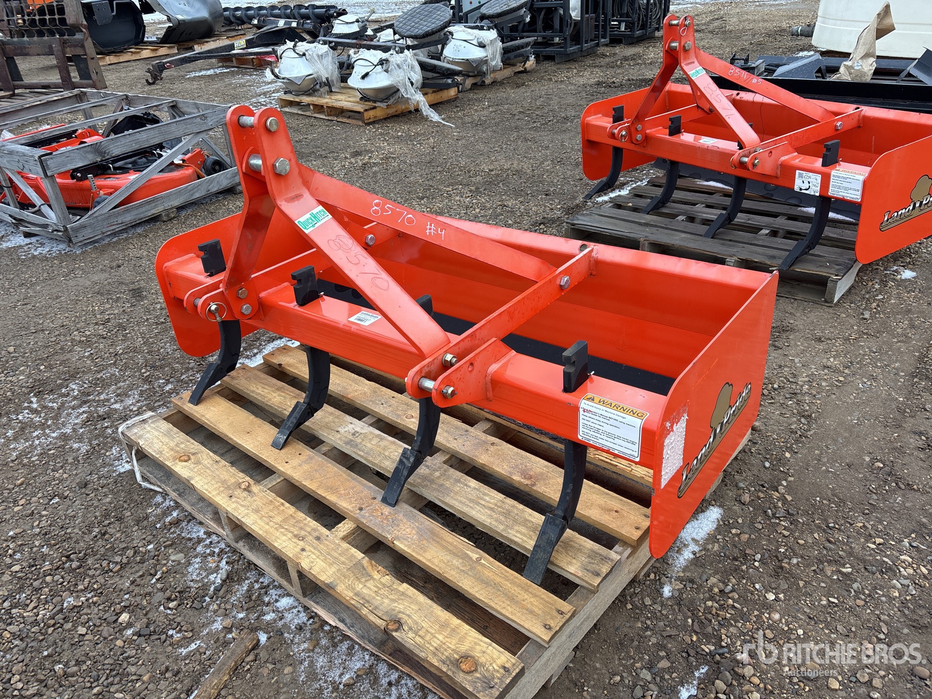 General Appearance with Foto, angolo anteriore sinistro