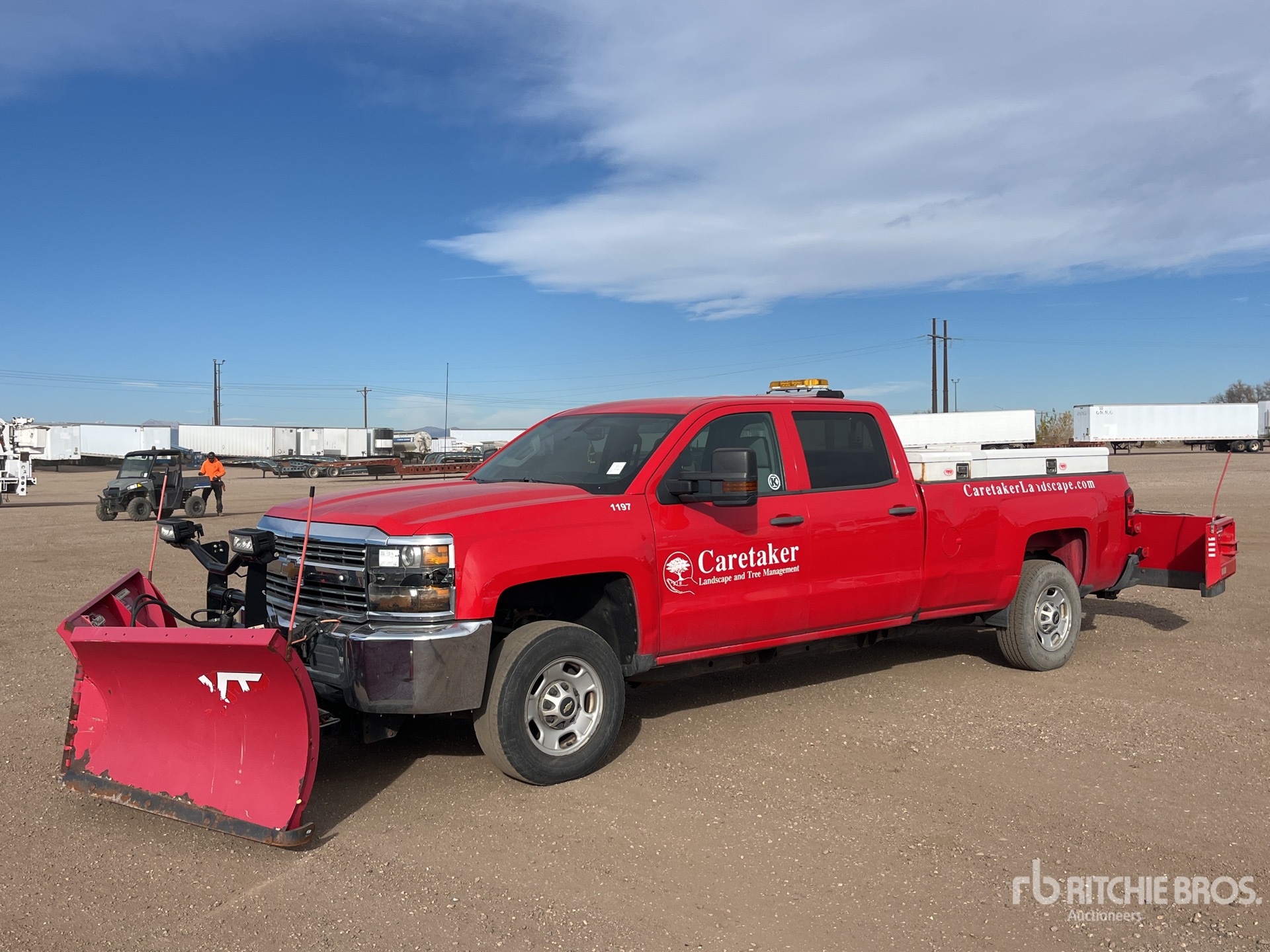 General Appearance with Bild, Ecke vorne links