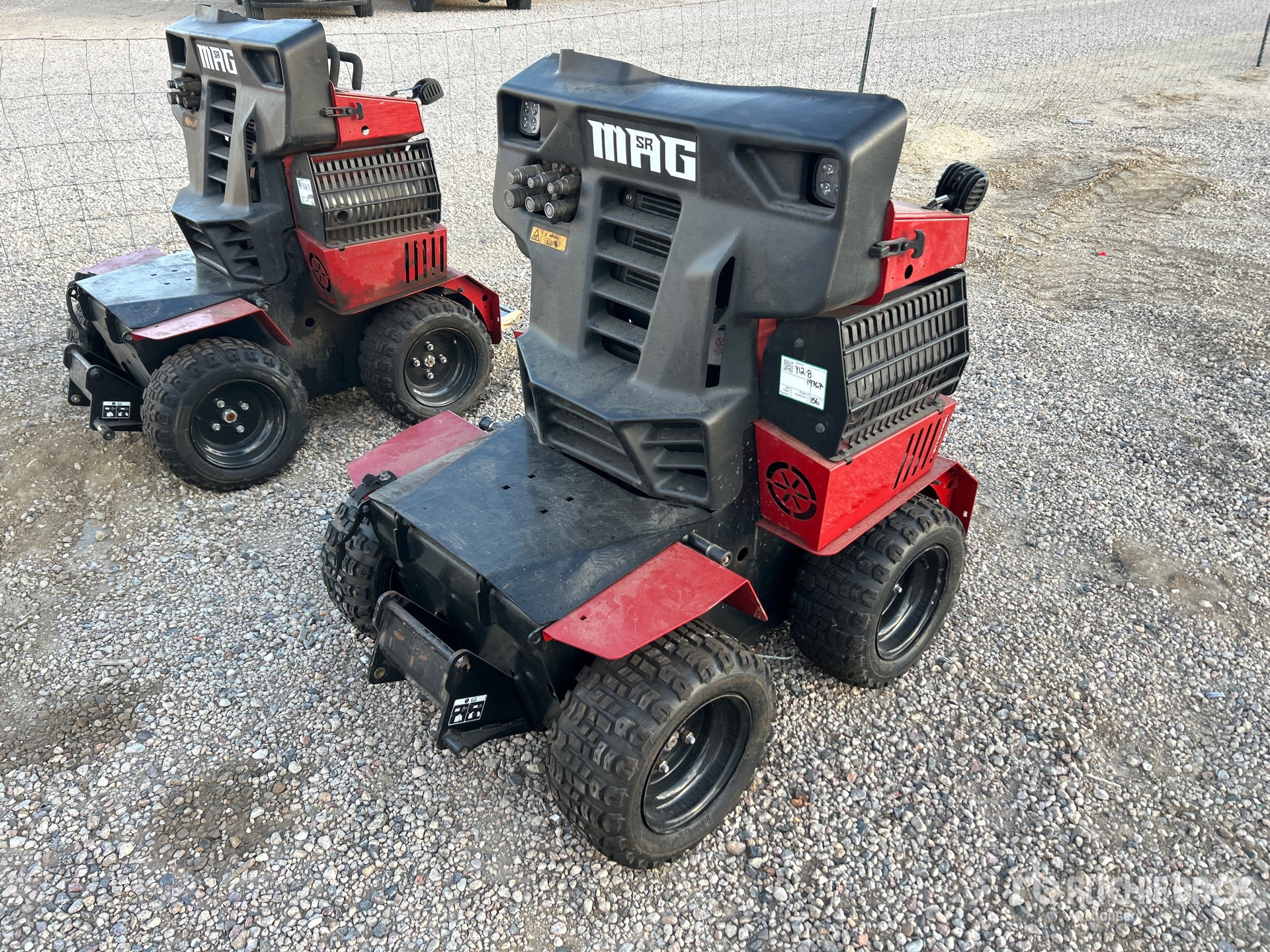 General Appearance with Bild, Ecke vorne links