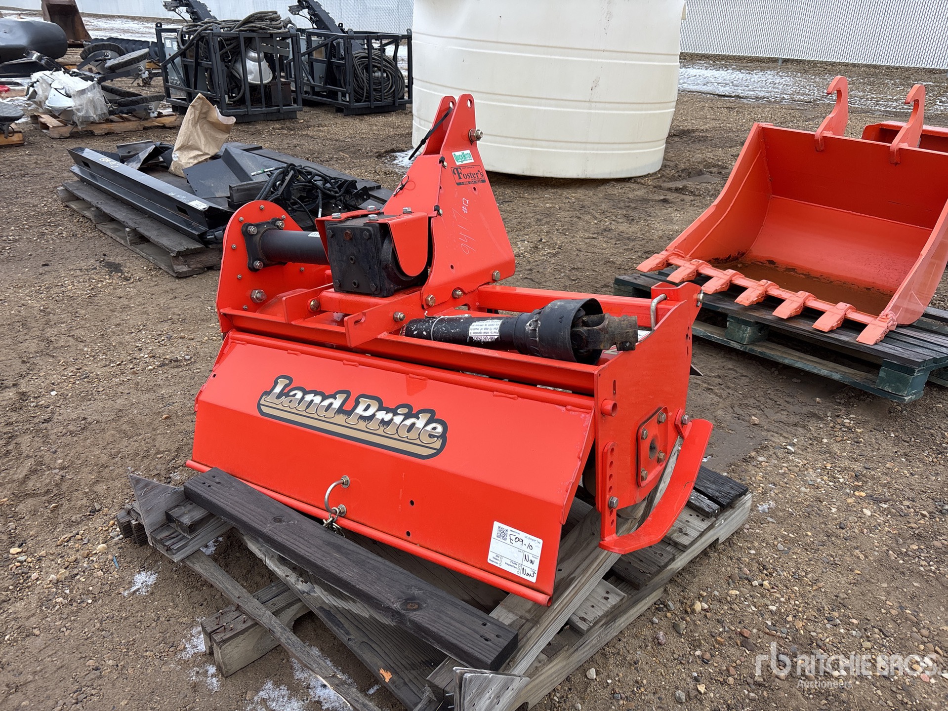 General Appearance with Bild, Ecke vorne links