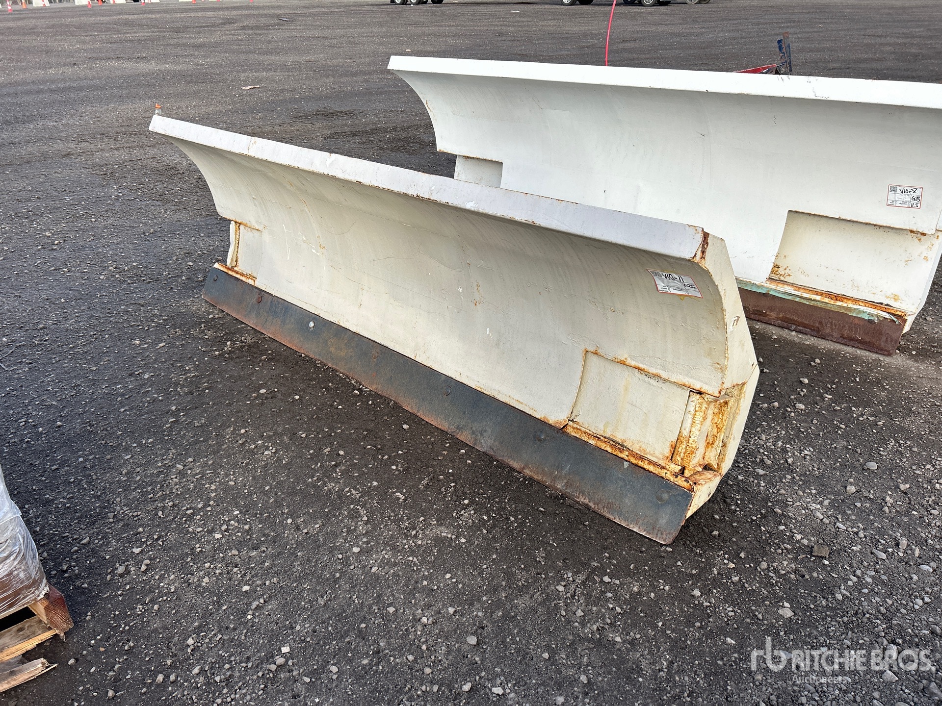 General Appearance with Bild, Ecke vorne links