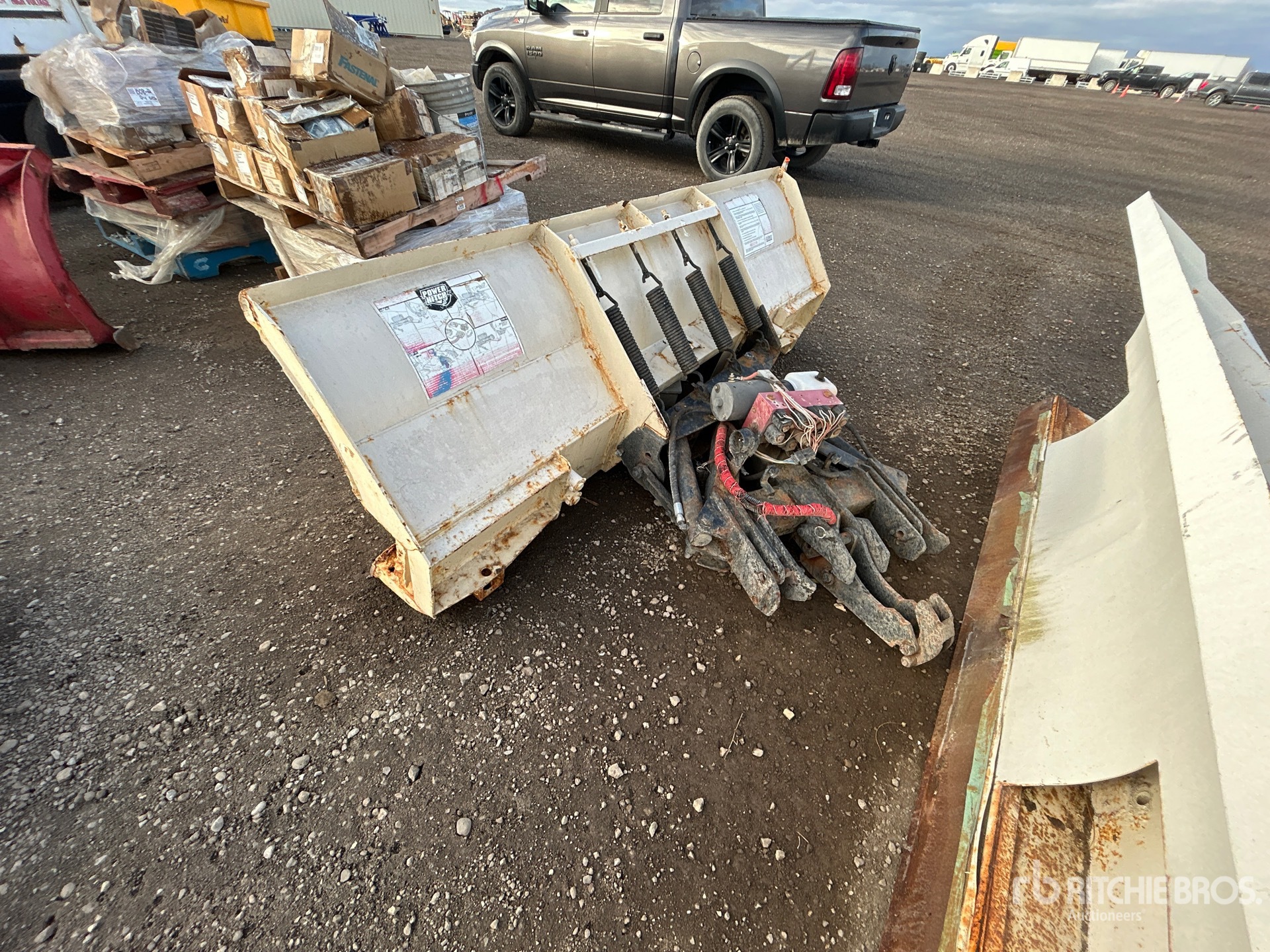 General Appearance with Bild, Ecke hinten links