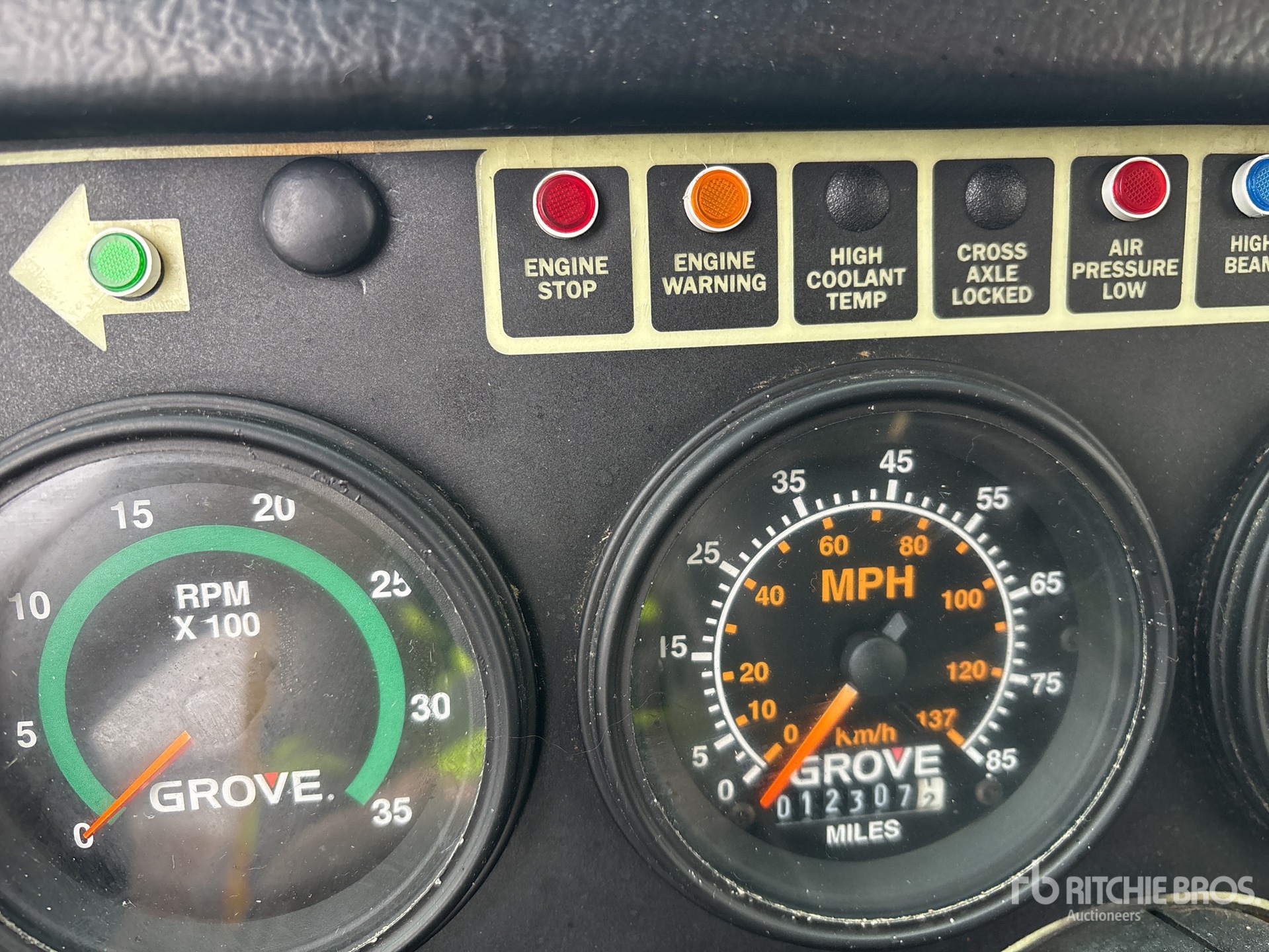 General Appearance with Hour Meter / Odometer