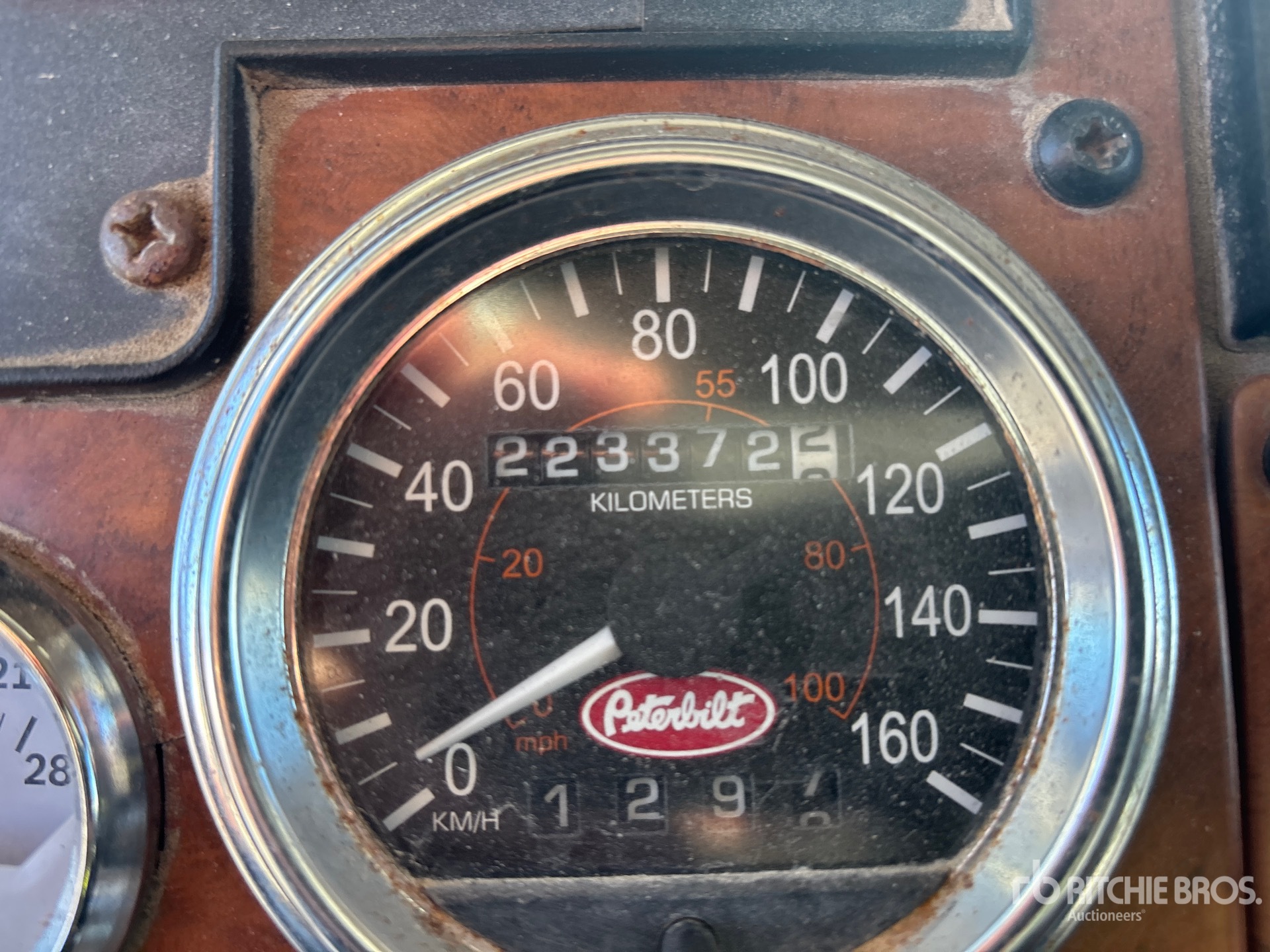 General Appearance with Hour Meter / Odometer