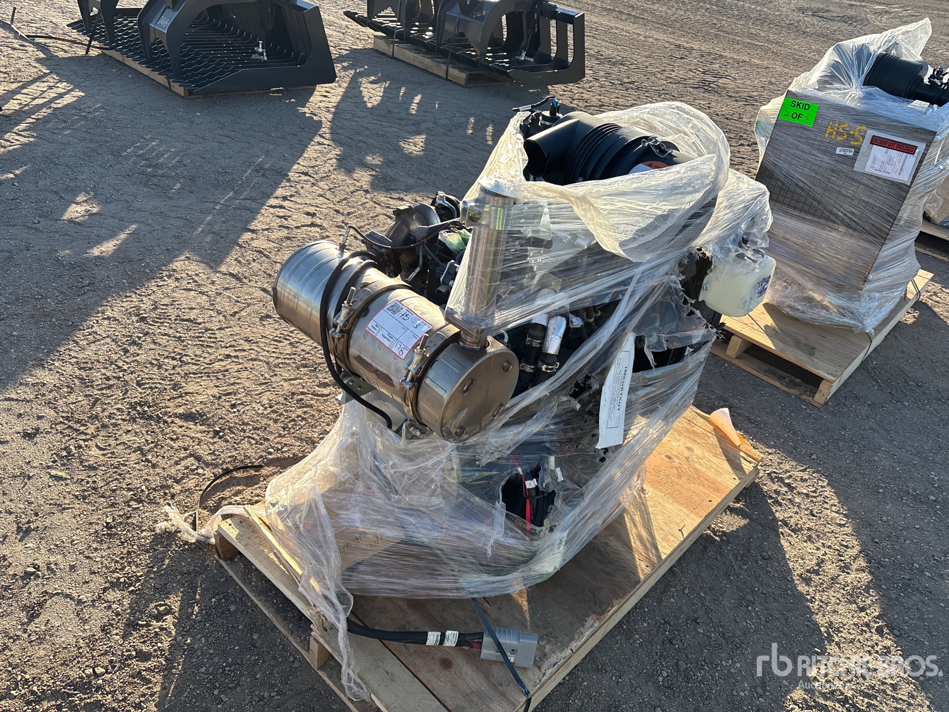 General Appearance with Picture, Left Front Corner