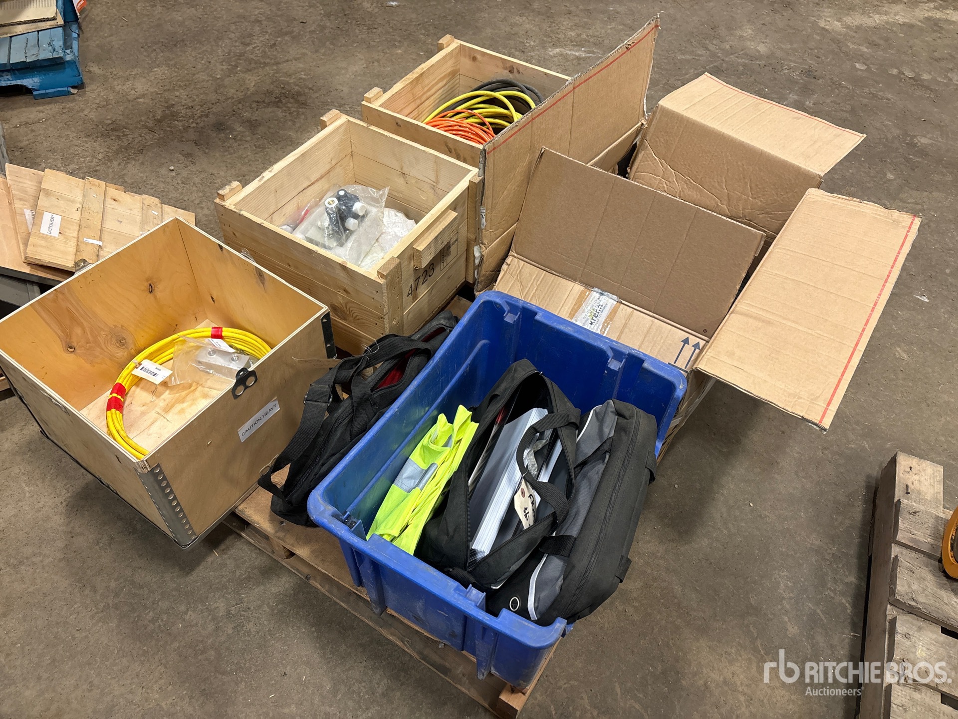 General Appearance with Foto, angolo anteriore sinistro