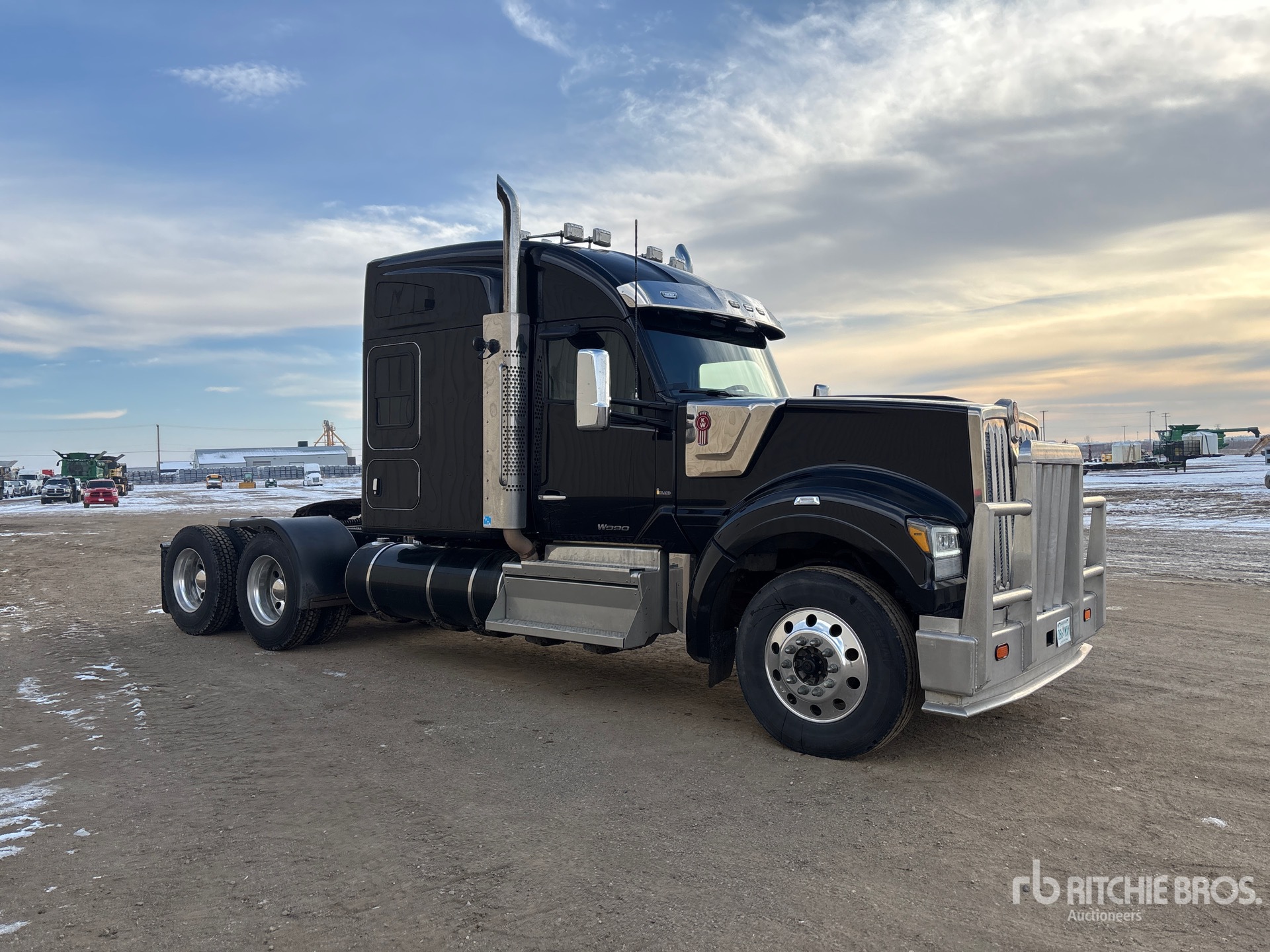 General Appearance with Picture, Right Front Corner