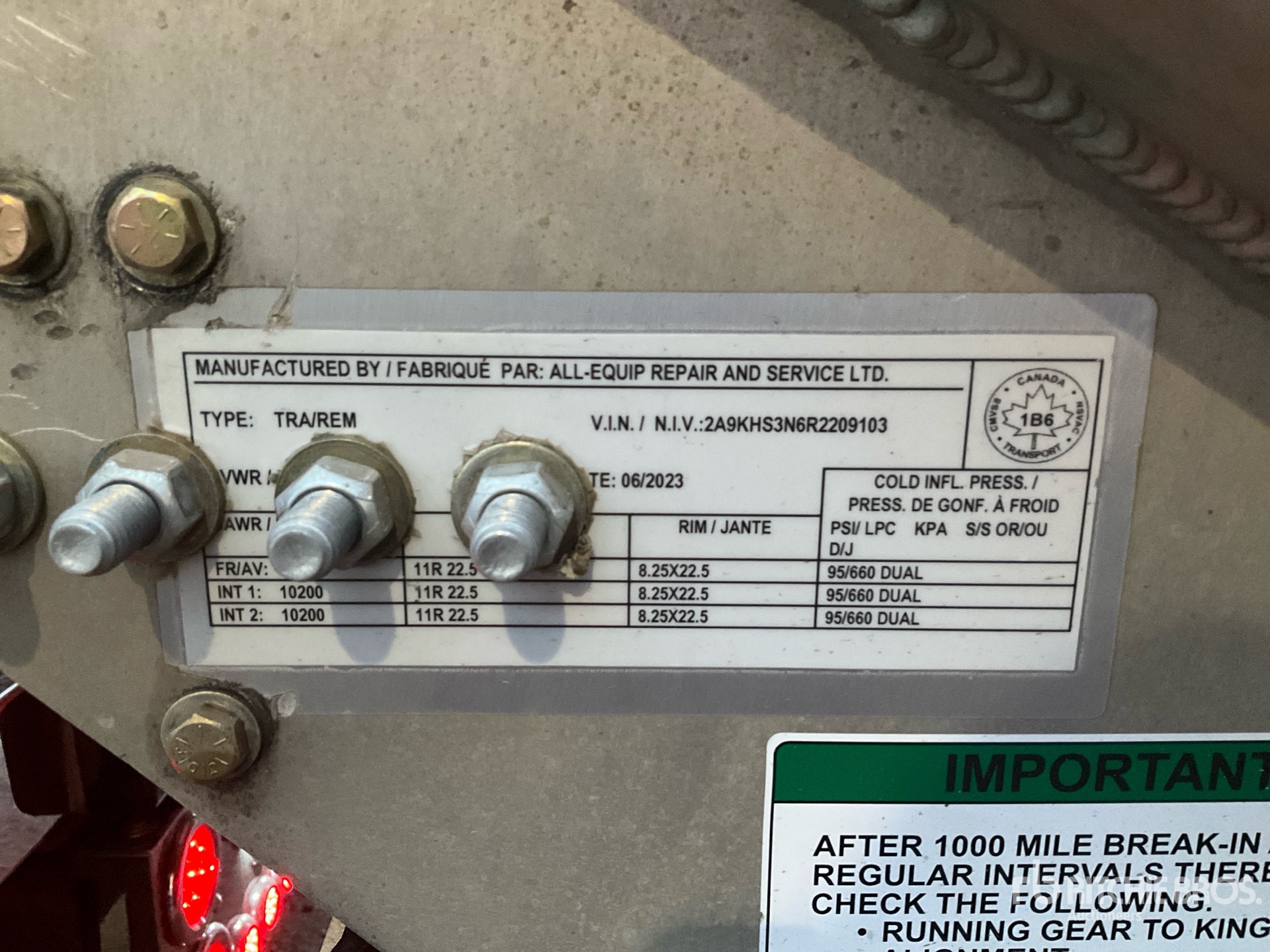 General Appearance with Serial Number / VIN