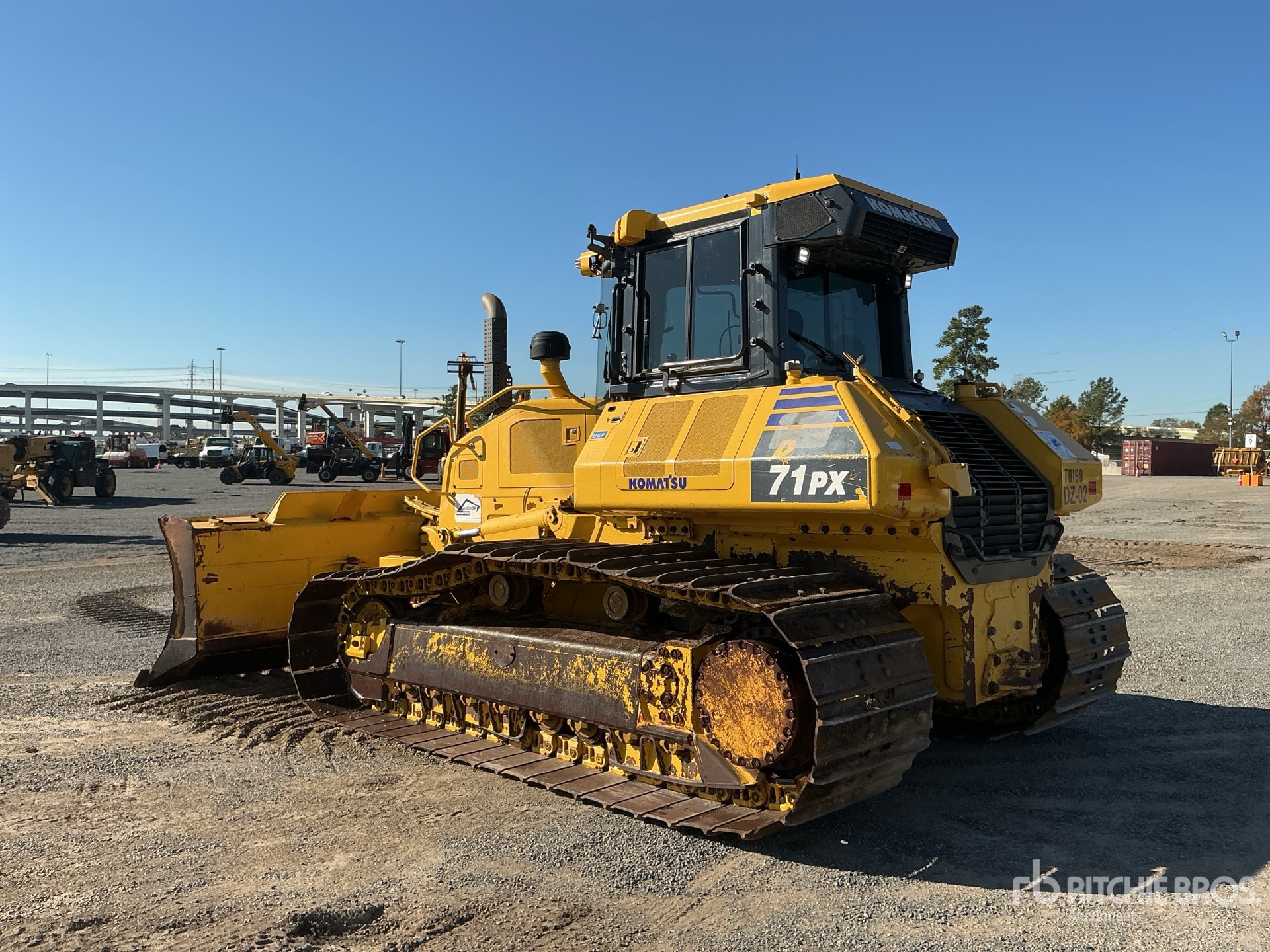 General Appearance with Bild, Ecke hinten links