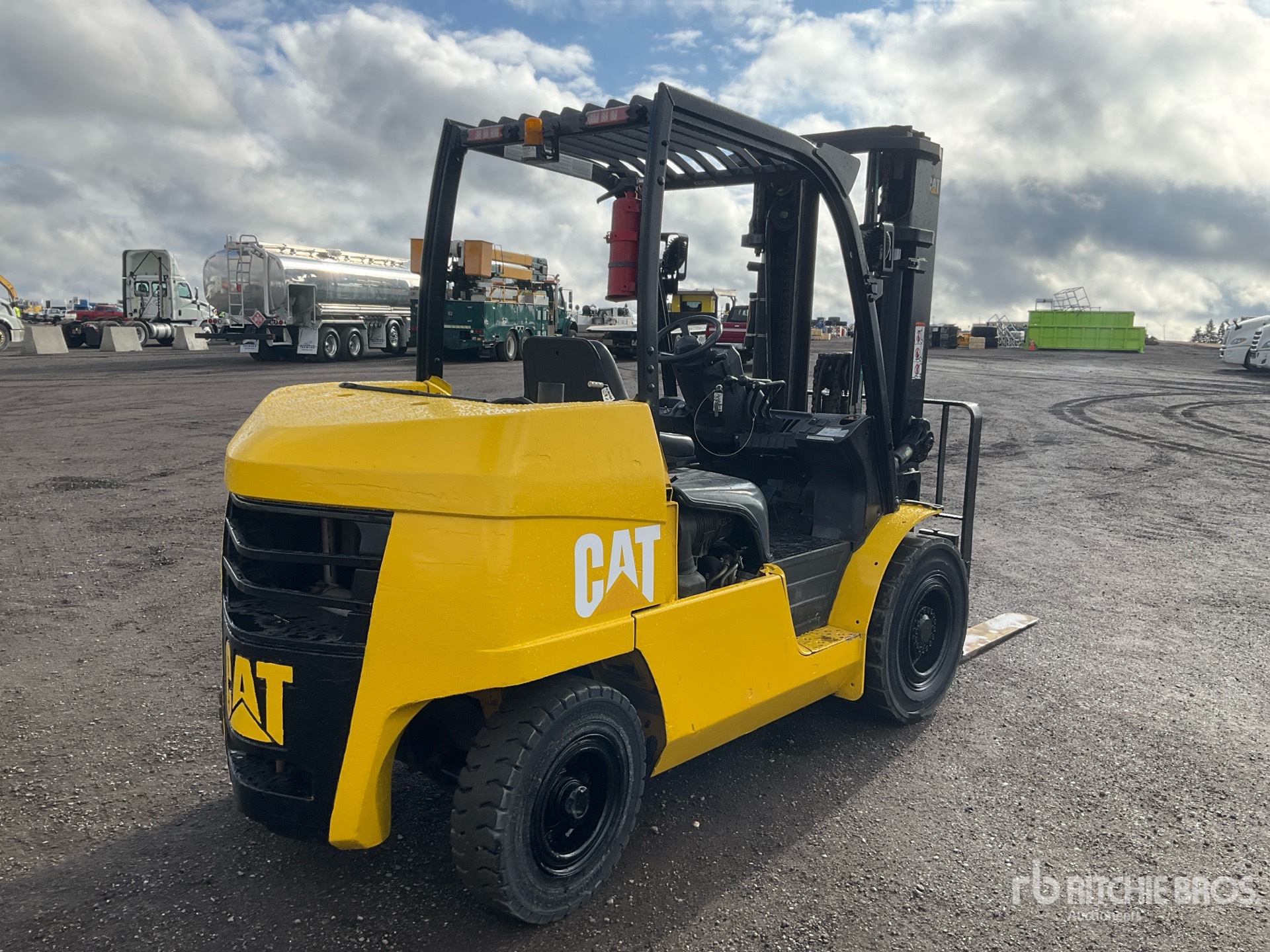 General Appearance with Foto, angolo anteriore sinistro