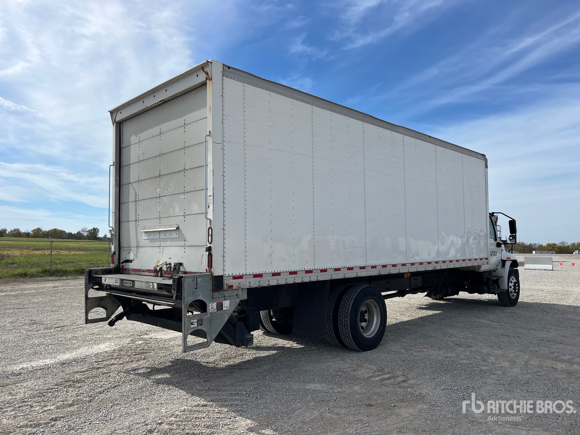 General Appearance with Bild, Ecke hinten rechts