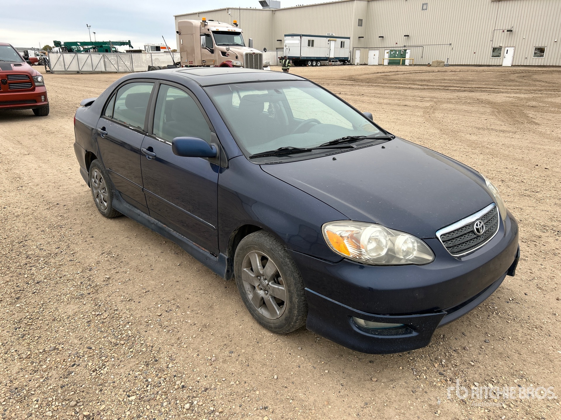 General Appearance with Image, coin avant droit