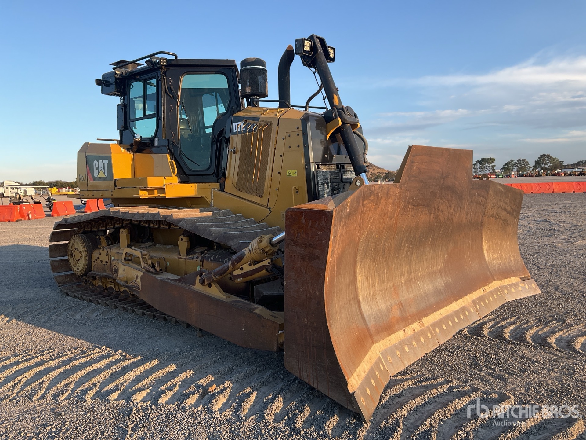 General Appearance with Imagen: esquina delantera derecha